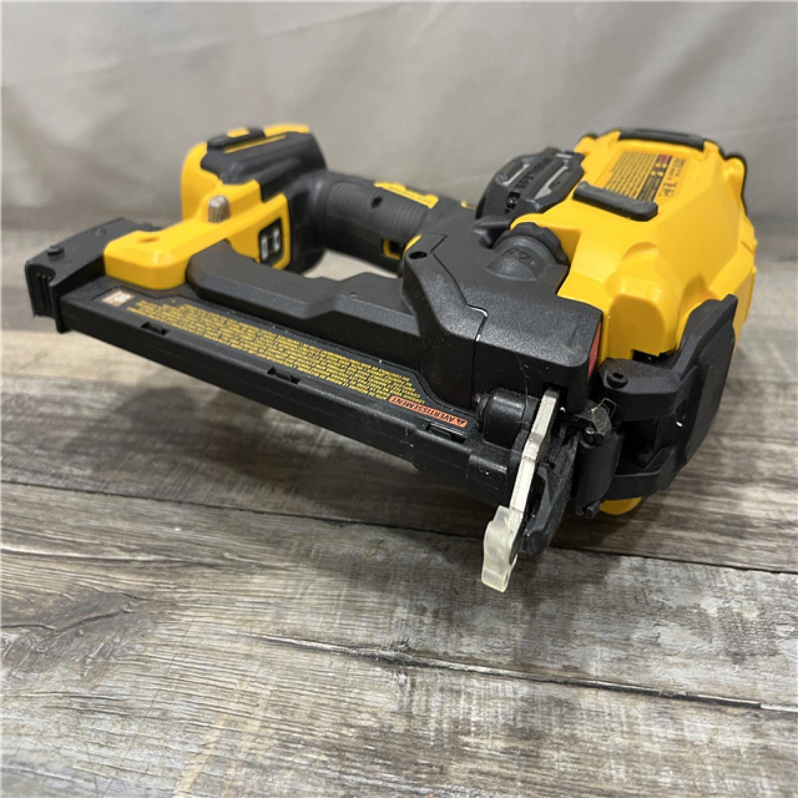 AS-IS DEWALT 20V MAX XR 18 Gauge Cordless Brad Nailer (Tool Only)