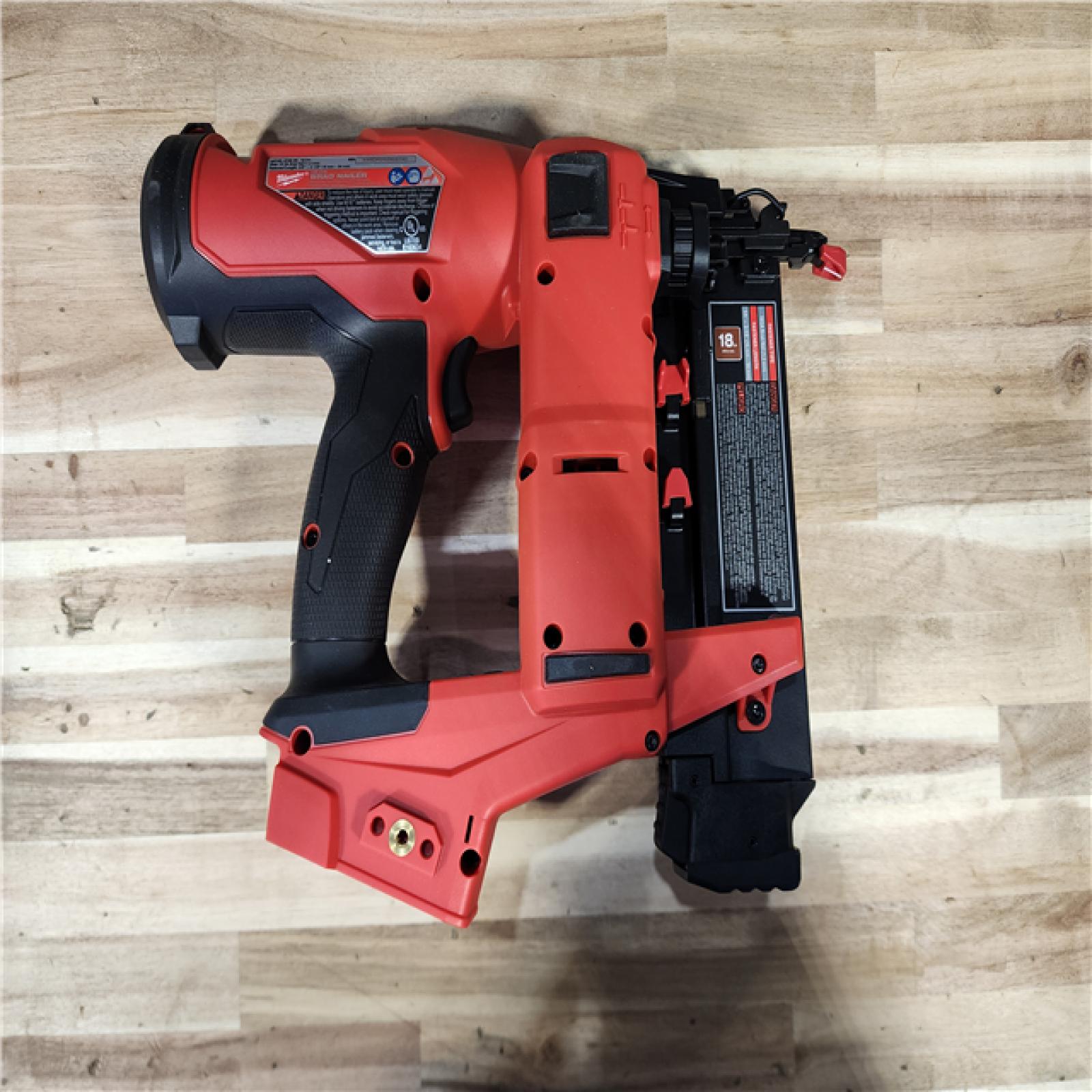 HOUSTON LOCATION - AS-IS (APPEARS LIKE NEW) Milwaukee FUEL 18-Volt Lithium-Ion Brushless Cordless Gen II 18-Gauge Brad Nailer (Tool-Only)