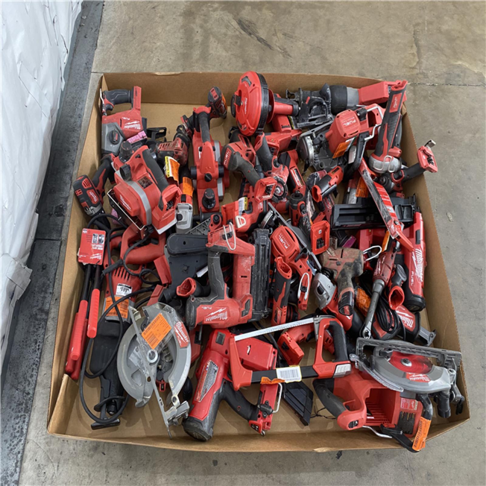 Houston Location AS IS - Tool Pallet