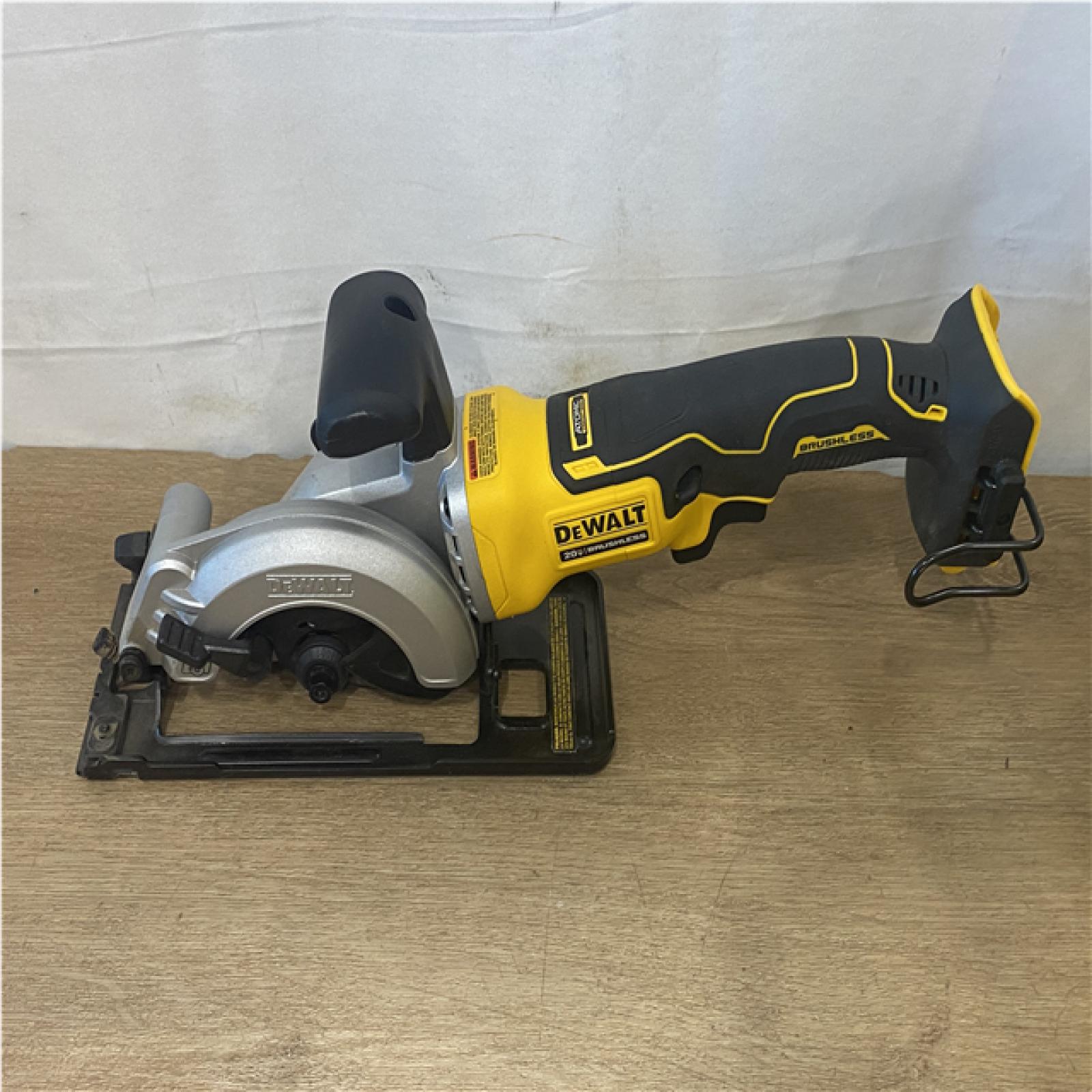 AS-IS DEWALT ATOMIC 20V MAX Cordless Brushless 4-1/2 in. Circular Saw (Tool Only)