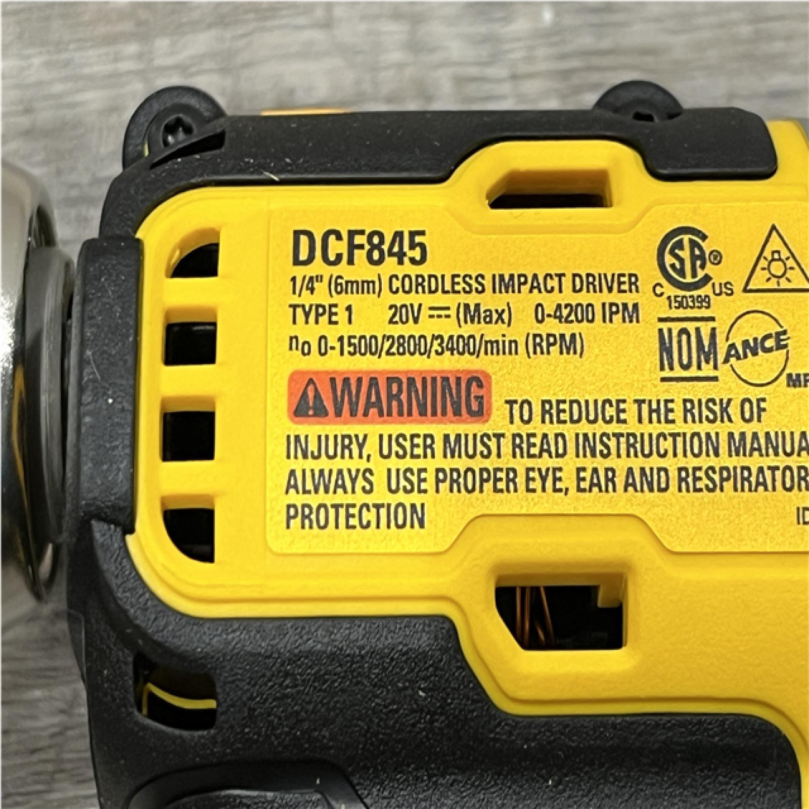 AS-IS DEWALT 20V XR Lithium-Ion Cordless Brushless 1/2 in. Drill/Driver Kit