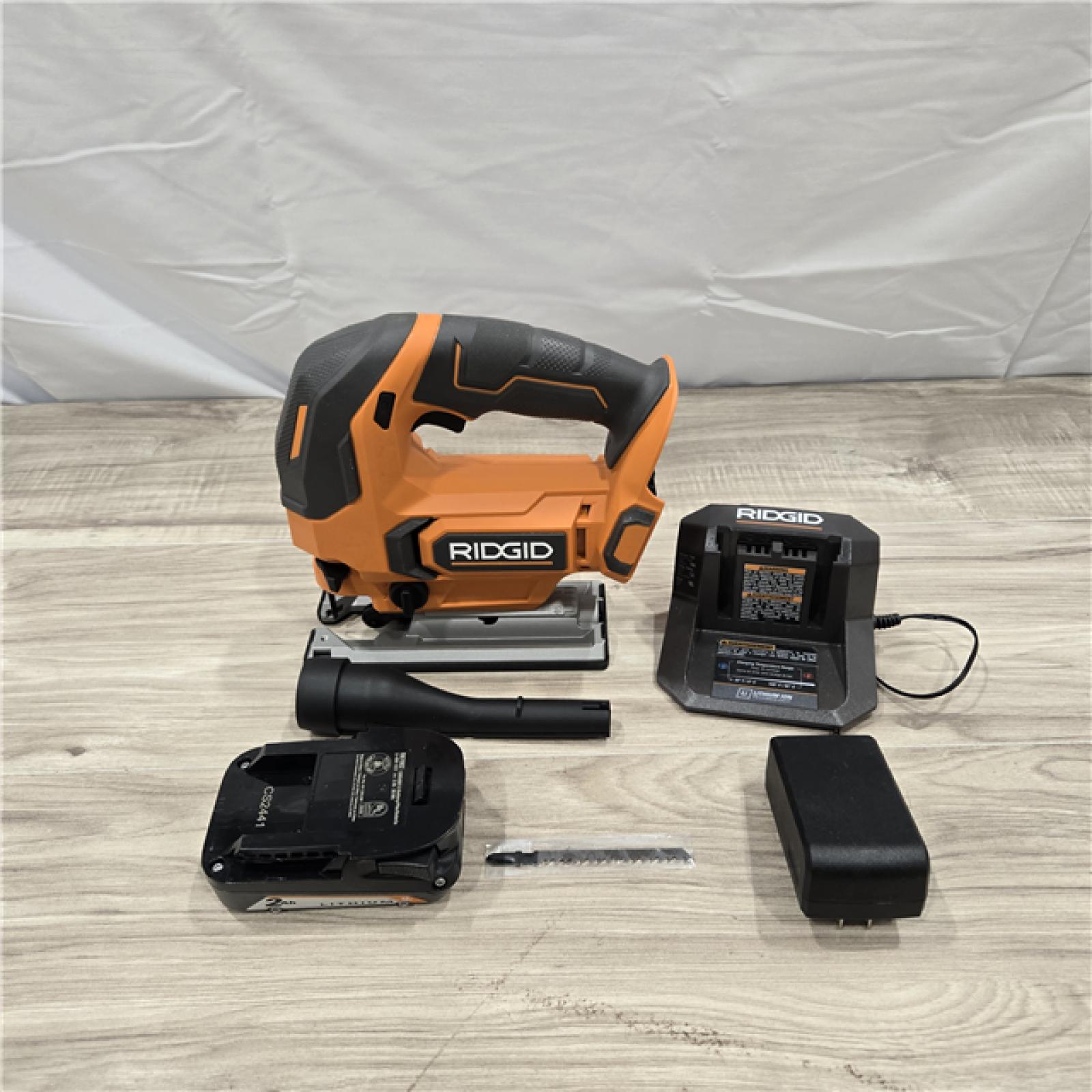 LIKE NEW! - RIDGID 18V Cordless Jig Saw Kit