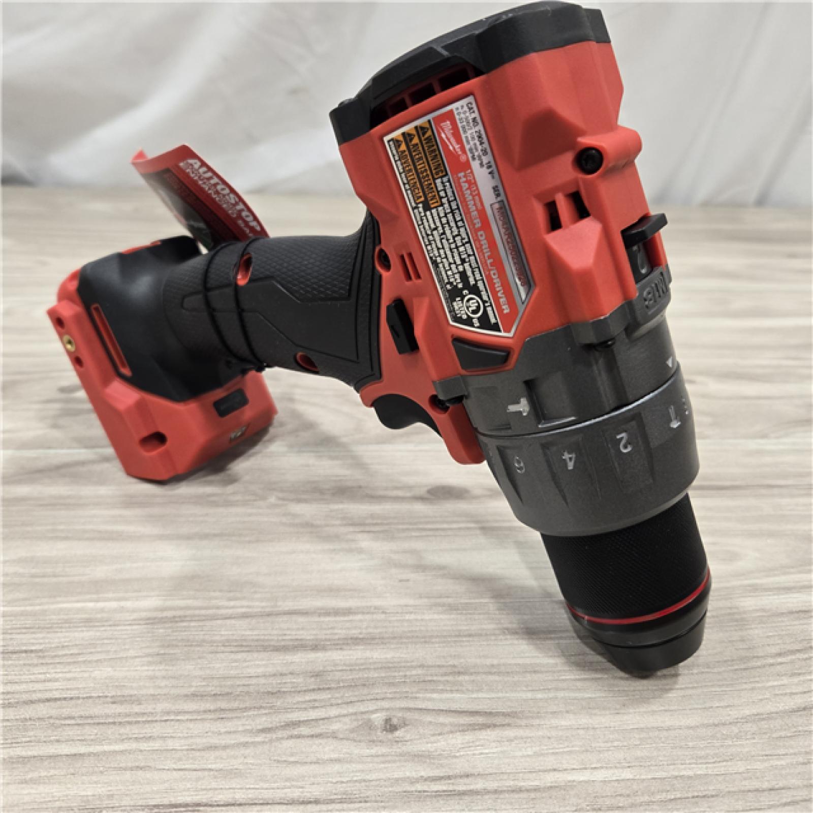 LIKE NEW! - MILWAUKEE FUEL 18V Cordless Hammer Drill and Impact Driver Combo Kit