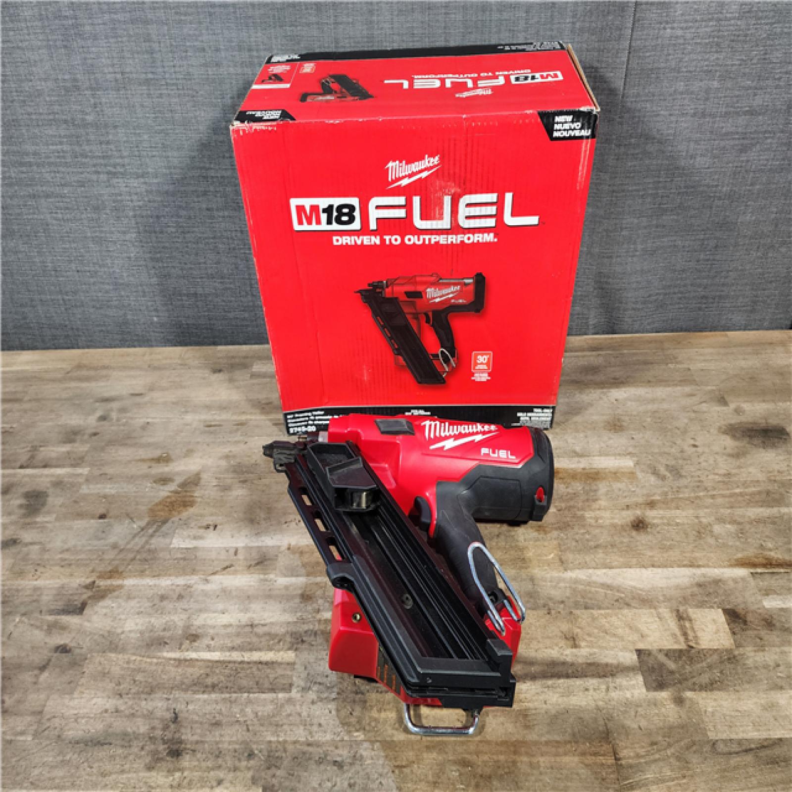HOUSTON LOCATION - AS-IS Milwaukee M18 FUEL 30 Degree Framing Nailer (TOOL ONLY)