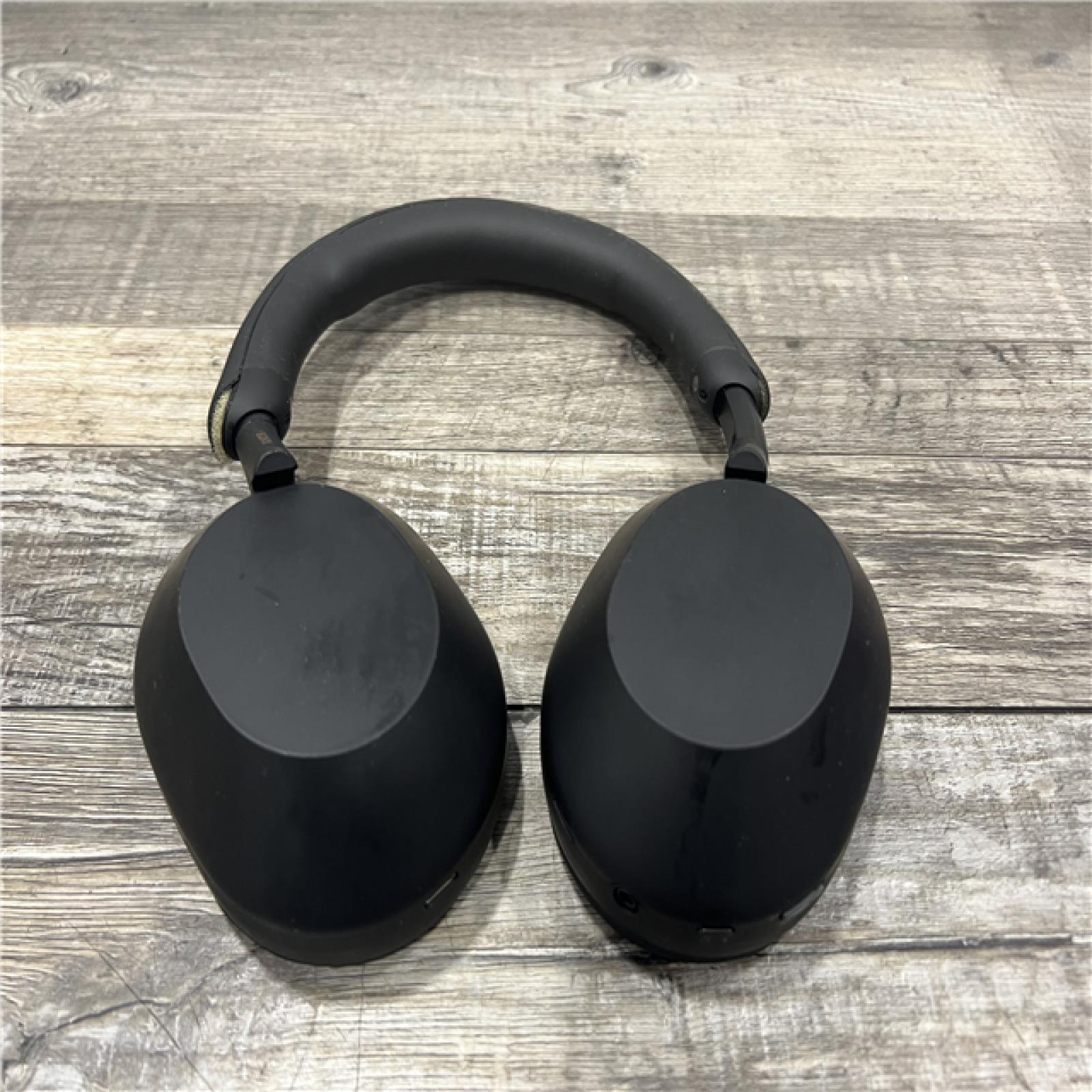 Sony WH-1000XM5 Wireless Noise-Cancelling Over-Ear Headphones