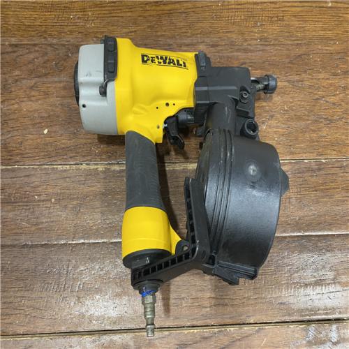 AS-IS DEWALT DW66C-1 2-1/2 Inch 15 Degree Coil Siding and Fencing Nailer
