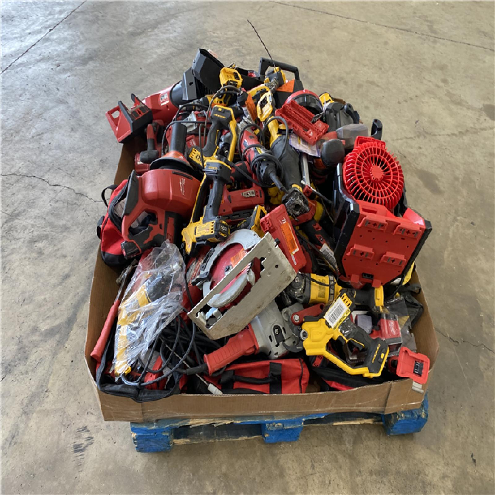 Houston Location AS IS - Tool Pallet
