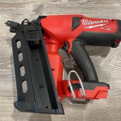 AS-IS Milwaukee FUEL 18-Volt Brushless Lithium-Ion Cordless 21-Degree Duplex Nailer (Tool Only)