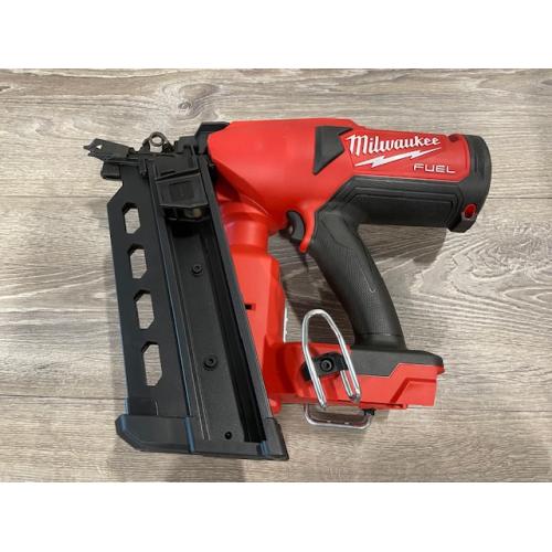 AS-IS Milwaukee FUEL 18-Volt Brushless Lithium-Ion Cordless 21-Degree Duplex Nailer (Tool Only)