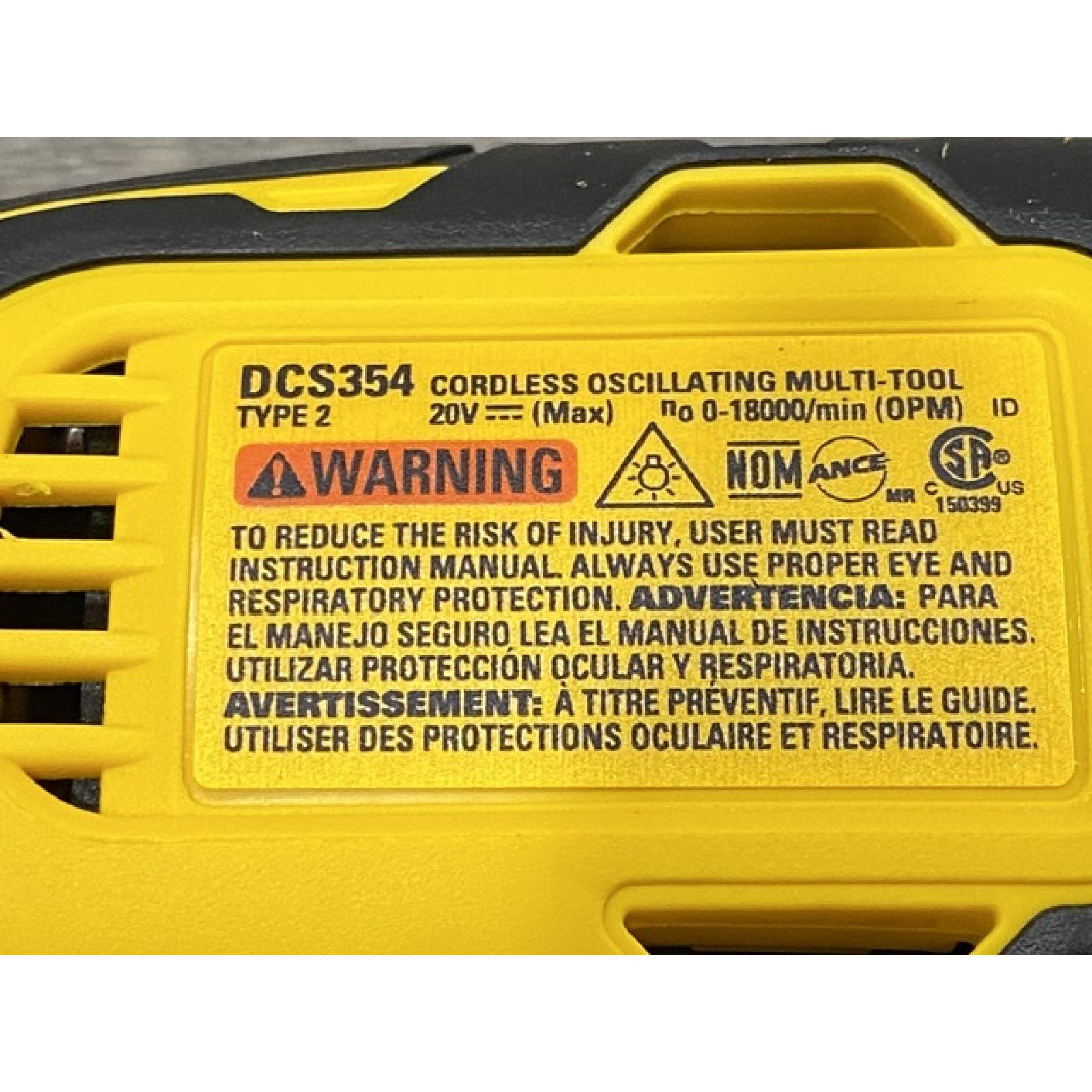 AS-IS DEWALT ATOMIC 20V MAX Cordless Brushless Oscillating Multi Tool Kit