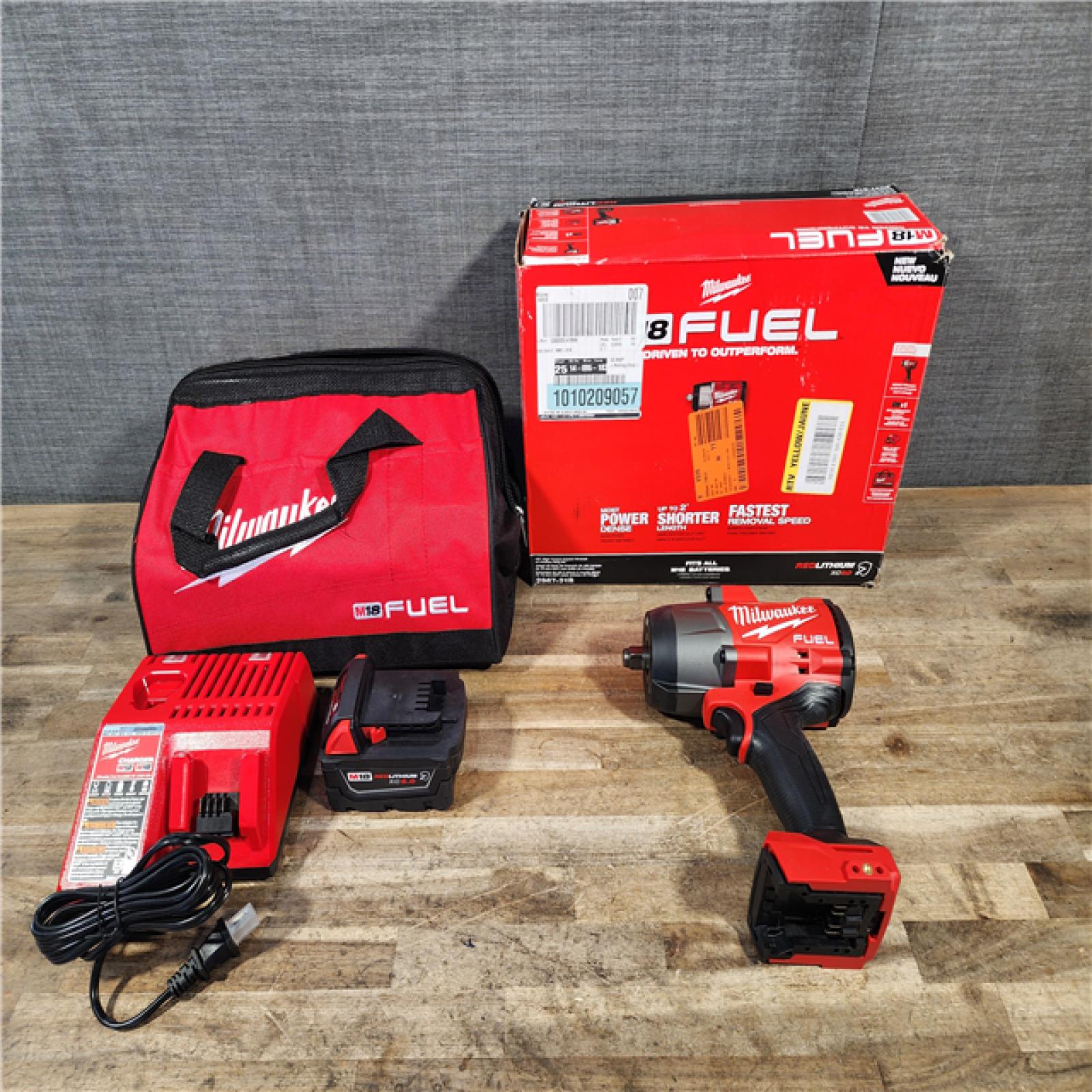 HOUSTON LOCATION - AS-IS Milwaukee FUEL 18V Lithium-Ion Brushless Cordless 1/2 in. Impact Wrench w/Friction Ring Kit