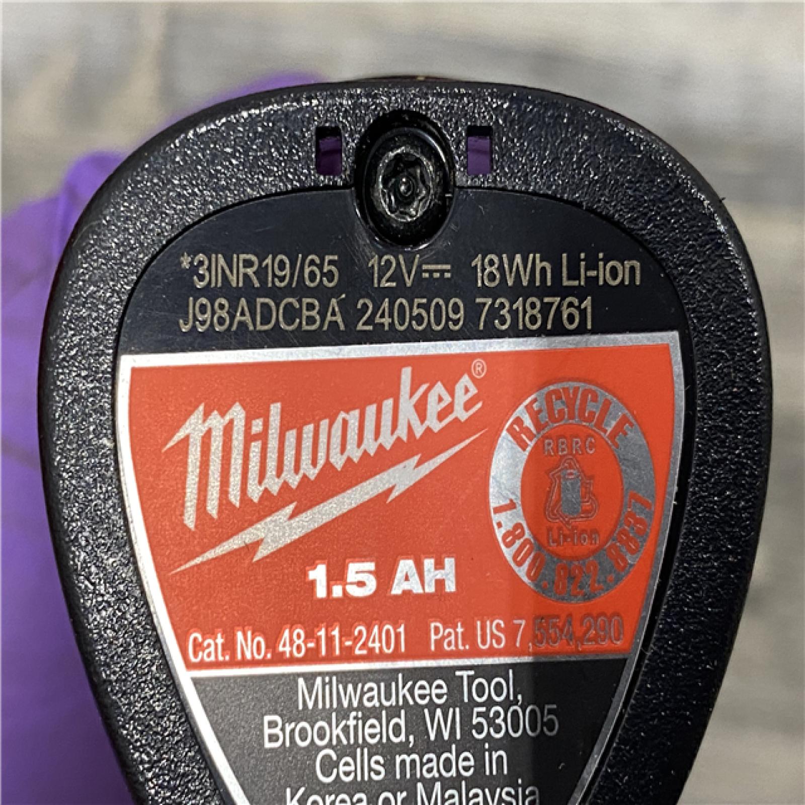 AS-IS Milwaukee 12V Lithium-Ion HACKZALL Cordless Reciprocating Saw Kit