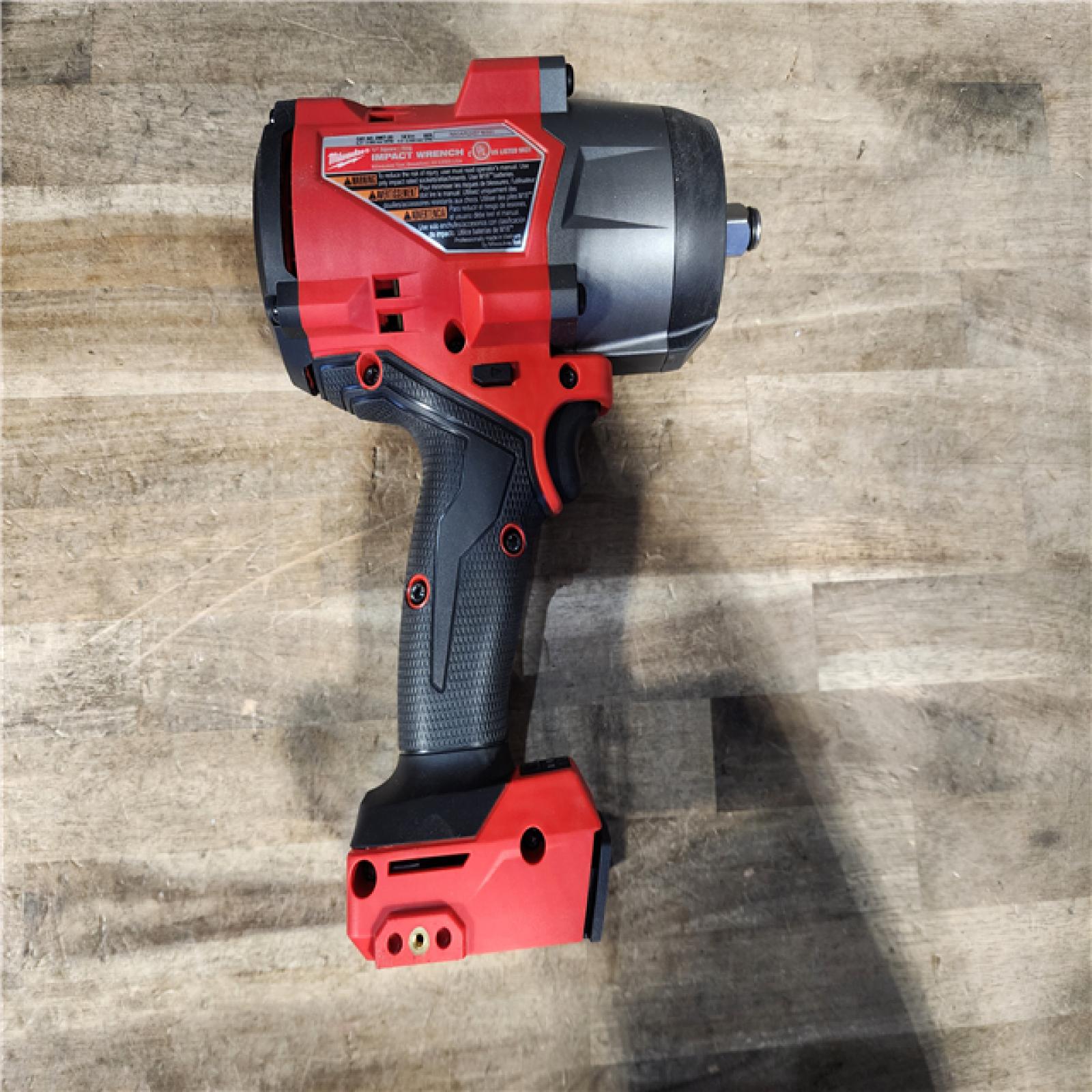 HOUSTON LOCATION - AS-IS Milwaukee FUEL 18V Lithium-Ion Brushless Cordless 1/2 in. Impact Wrench w/Friction Ring Kit