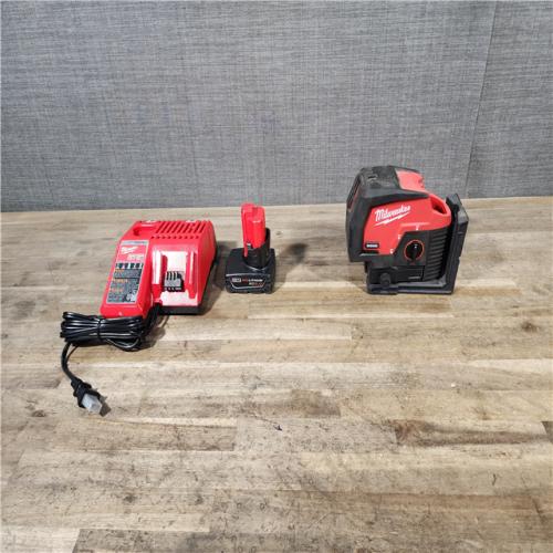 HOUSTON LOCATION - AS-IS Milwaukee Green 125 Ft. Cross Line and Plumb Points Laser Level Kit