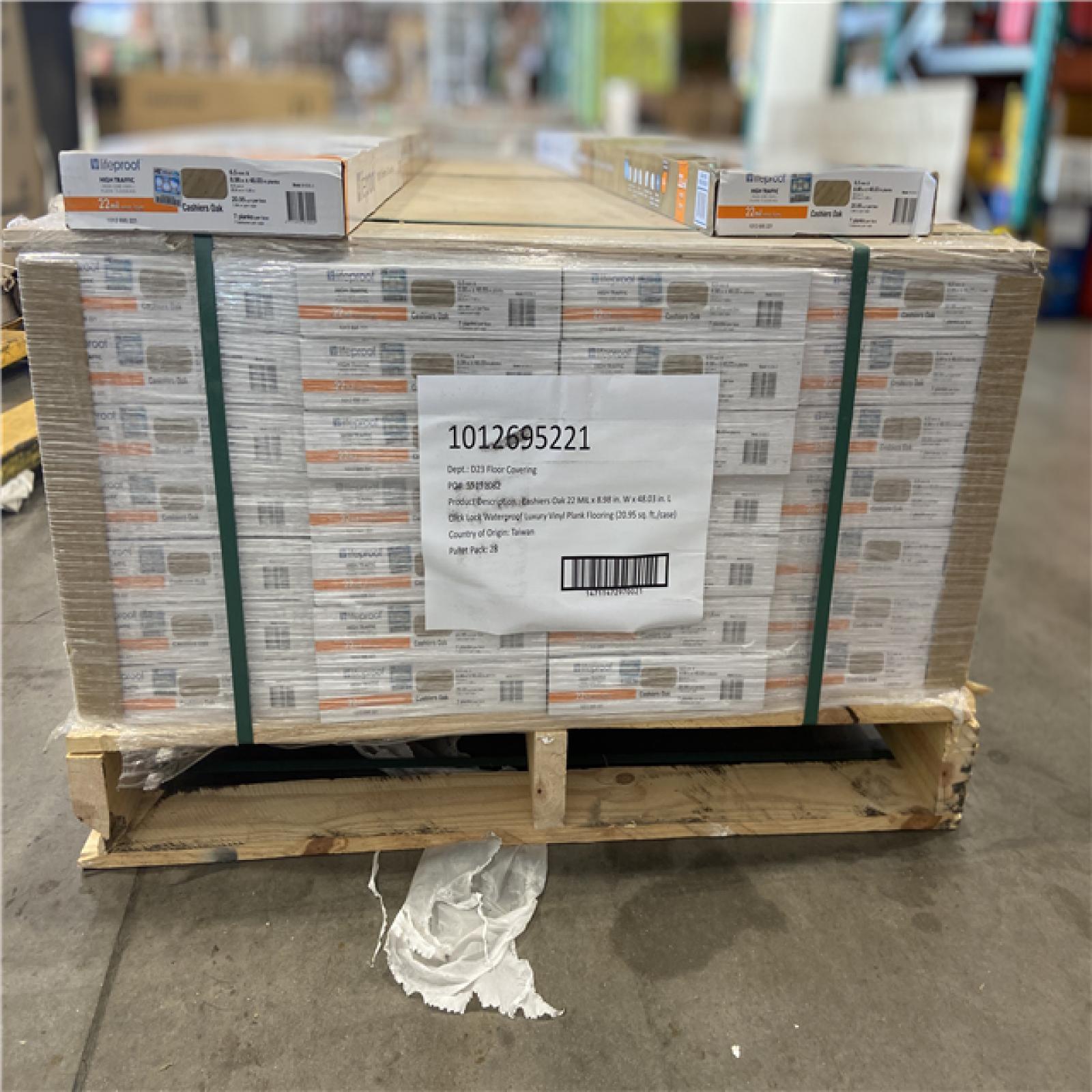 DALLAS LOCATION - Lifeproof Cashiers Oak 22 MIL x 8.98 in. W x 48.03 in. L Waterproof Click Lock Vinyl Tile Flooring (20.95 sq. ft. /case) - 30 CASES