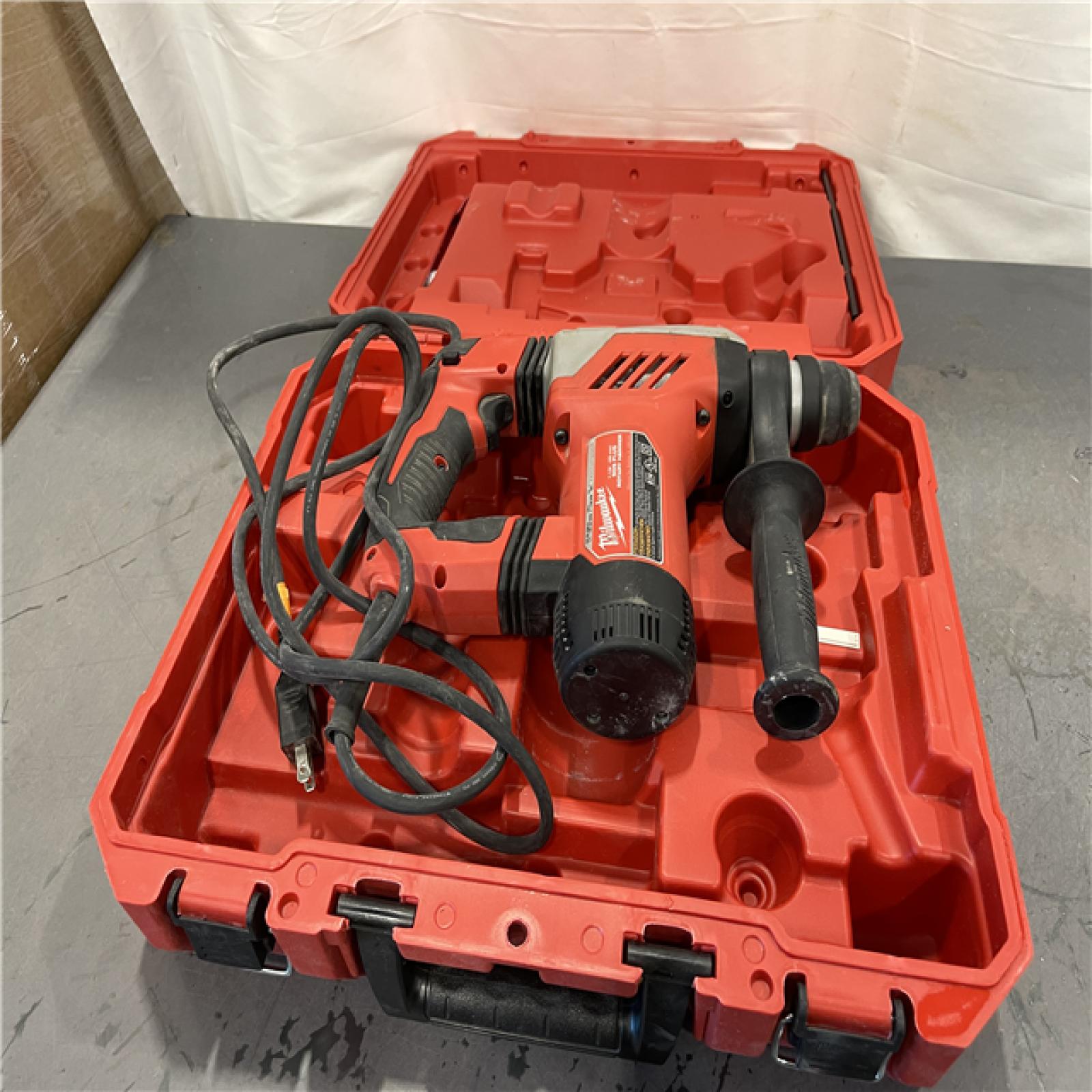 AS-IS- Milwaukee 1-1/8 in. Corded SDS-Plus Rotary Hammer