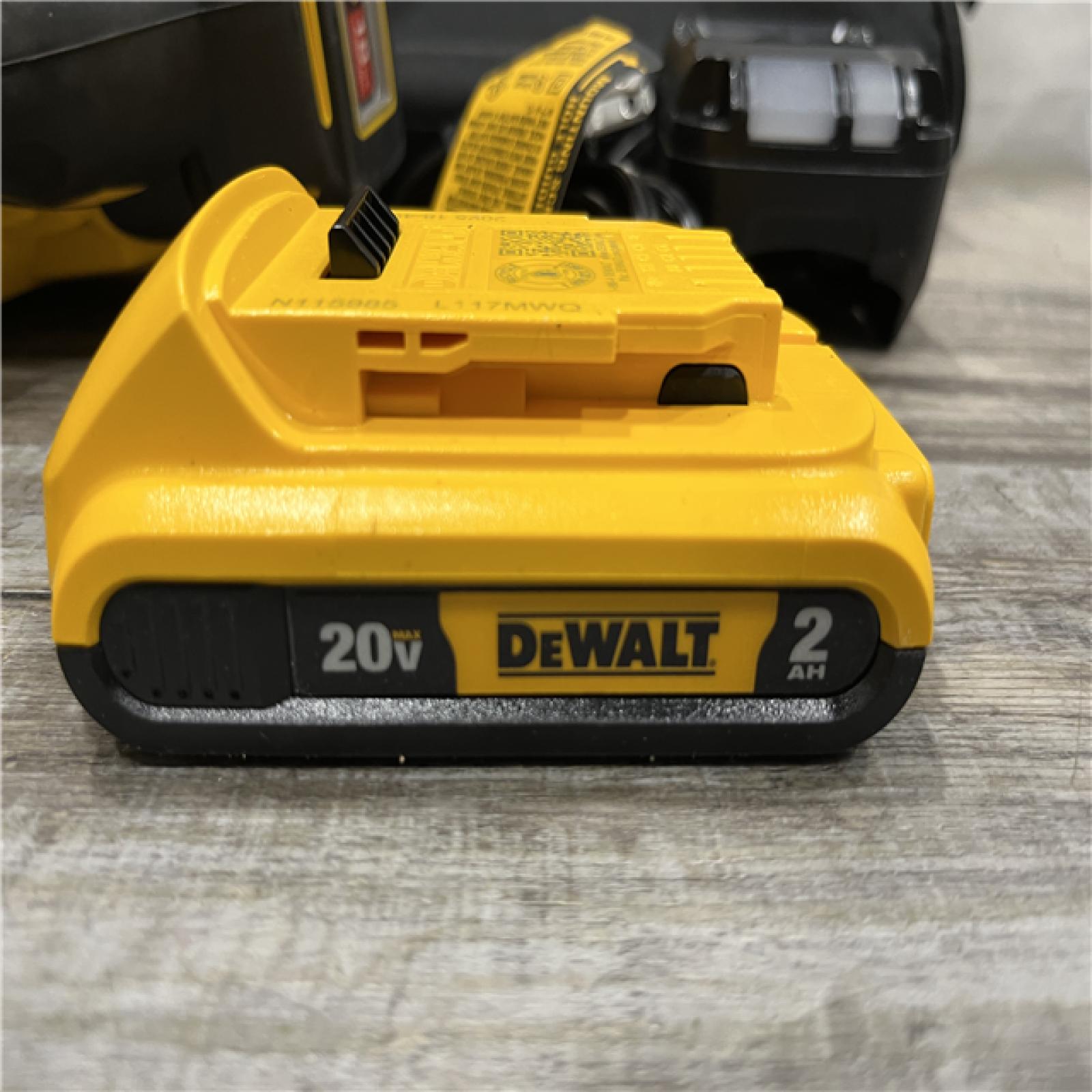 AS-IS DEWALT 20V MAX XR Lithium-Ion Cordless 18-Gauge Narrow Crown Stapler Kit