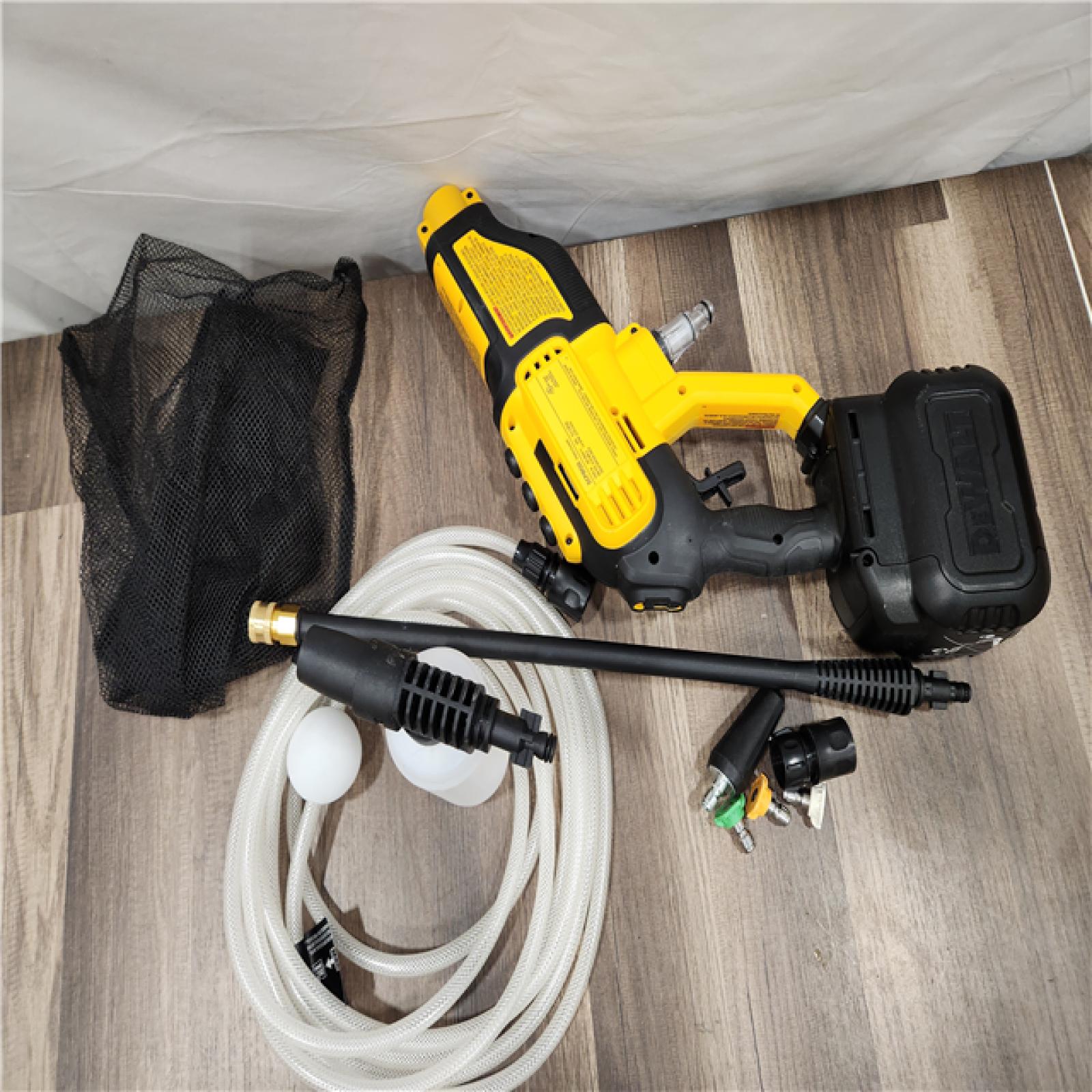 AS-IS Dewalt 20V 550 PSI  1 GPM Cordless Power Cleaner W/ 4 Nozzles Tool-Only