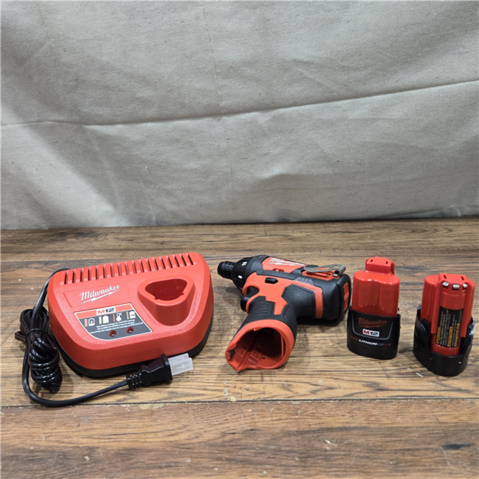 AS-IS Milwaukee Cordless 1/4 in. Hex Screwdriver Kit