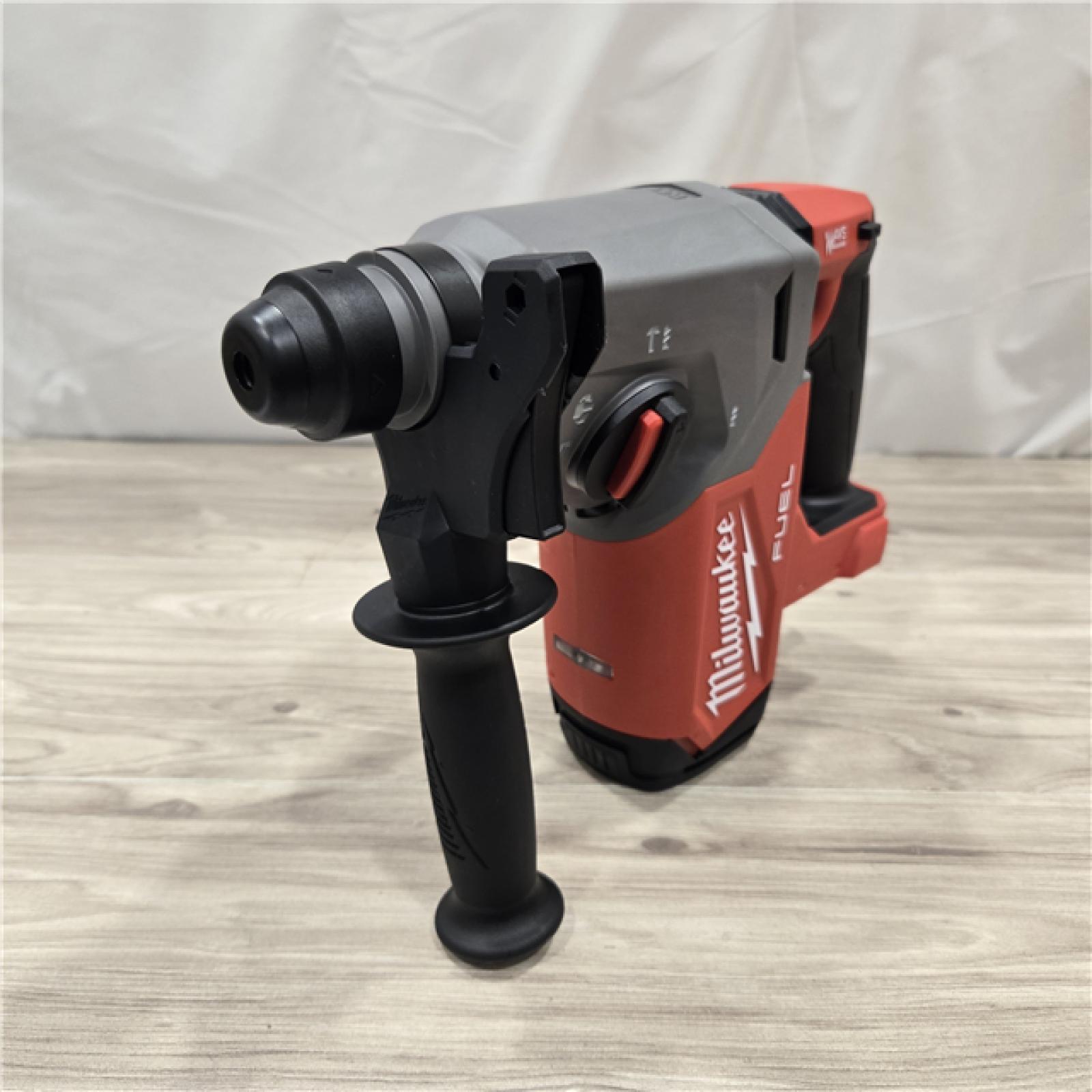 AS-IS Milwaukee 2912-22 M18 Fuel 18V 1  SDS Plus Rotary Hammer Kit