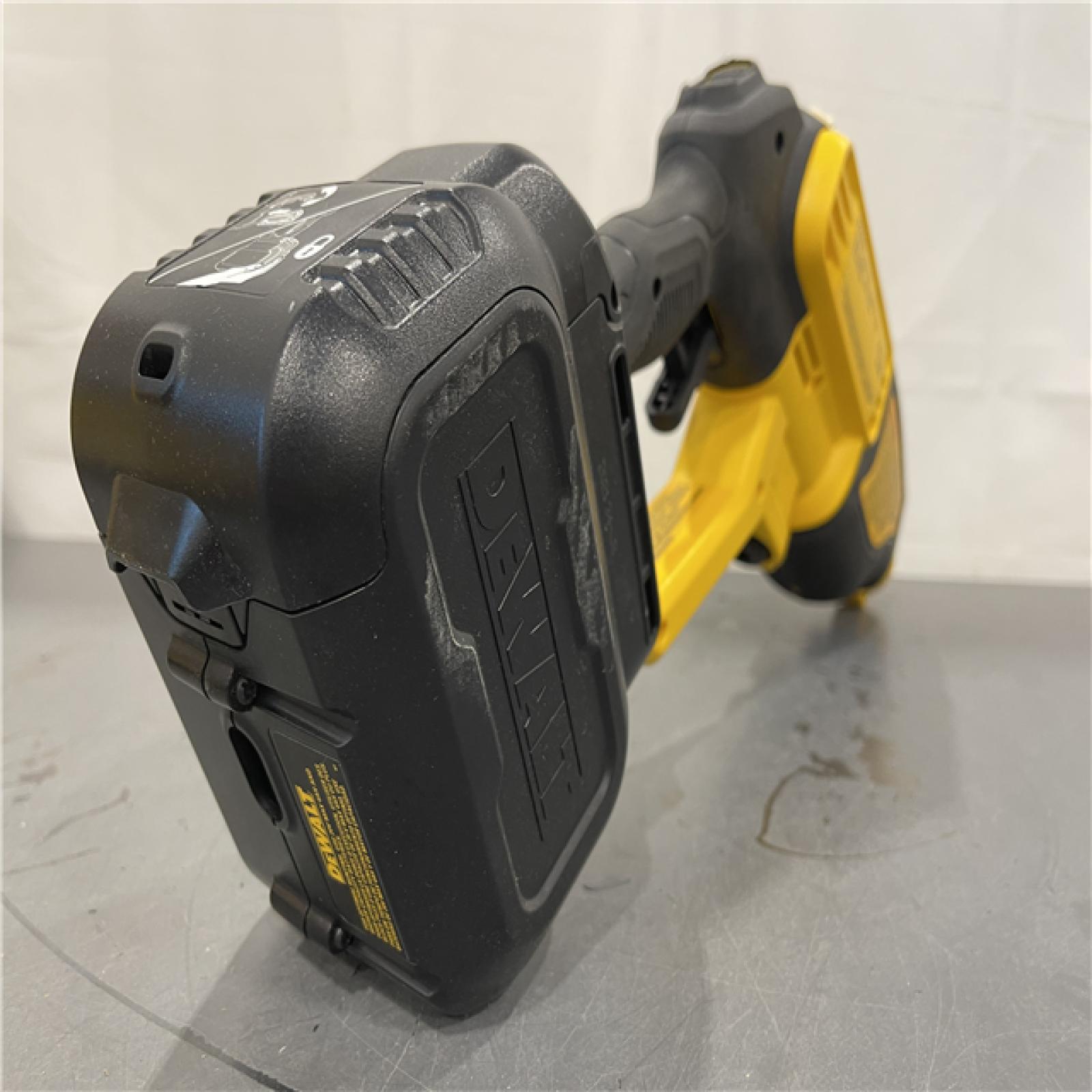 AS-IS - Dewalt 20V MAX 550 PSI 1.0 GPM Cold Water Cordless Battery Power Cleaner