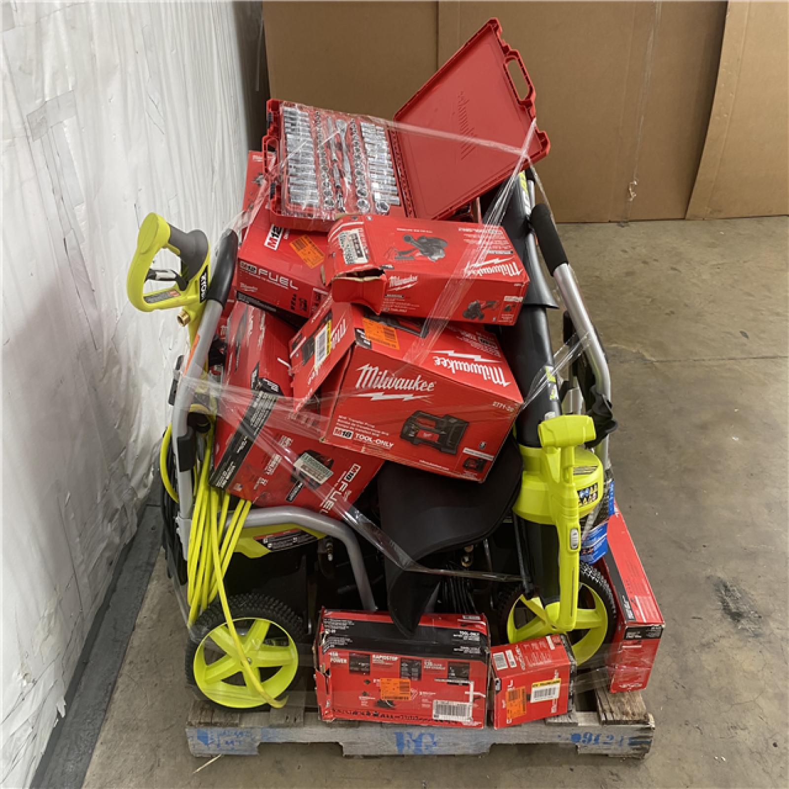 Houston Location AS IS - Tool Pallet