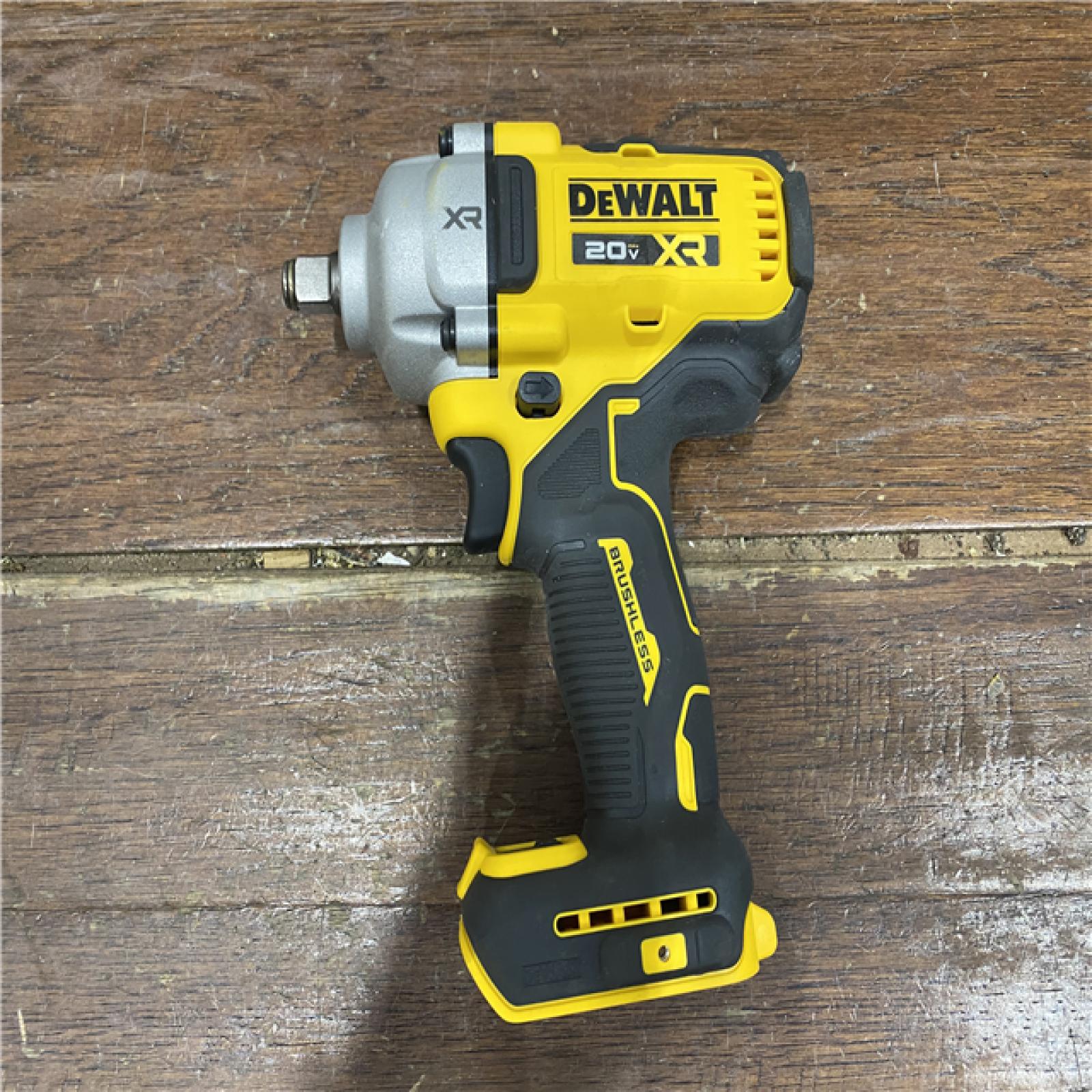 AS-IS Dewalt 20v Max 1/2  Mid-range Impact Wrench  Hog Ring  Tool Only (dcf891b)