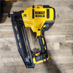 HOUSTON LOCATION - AS-IS DEWALT 20V MAX XR 16-Gauge Electric Cordless Angled Finishing Nailer Kit