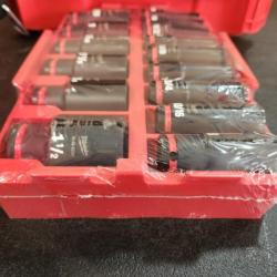 Phoenix NEW Milwaukee SHOCKWAVE Impact-Duty 1/2 in. Drive Metric and SAE Standard Impact PACKOUT Socket Set 15 pieces (SEALED)