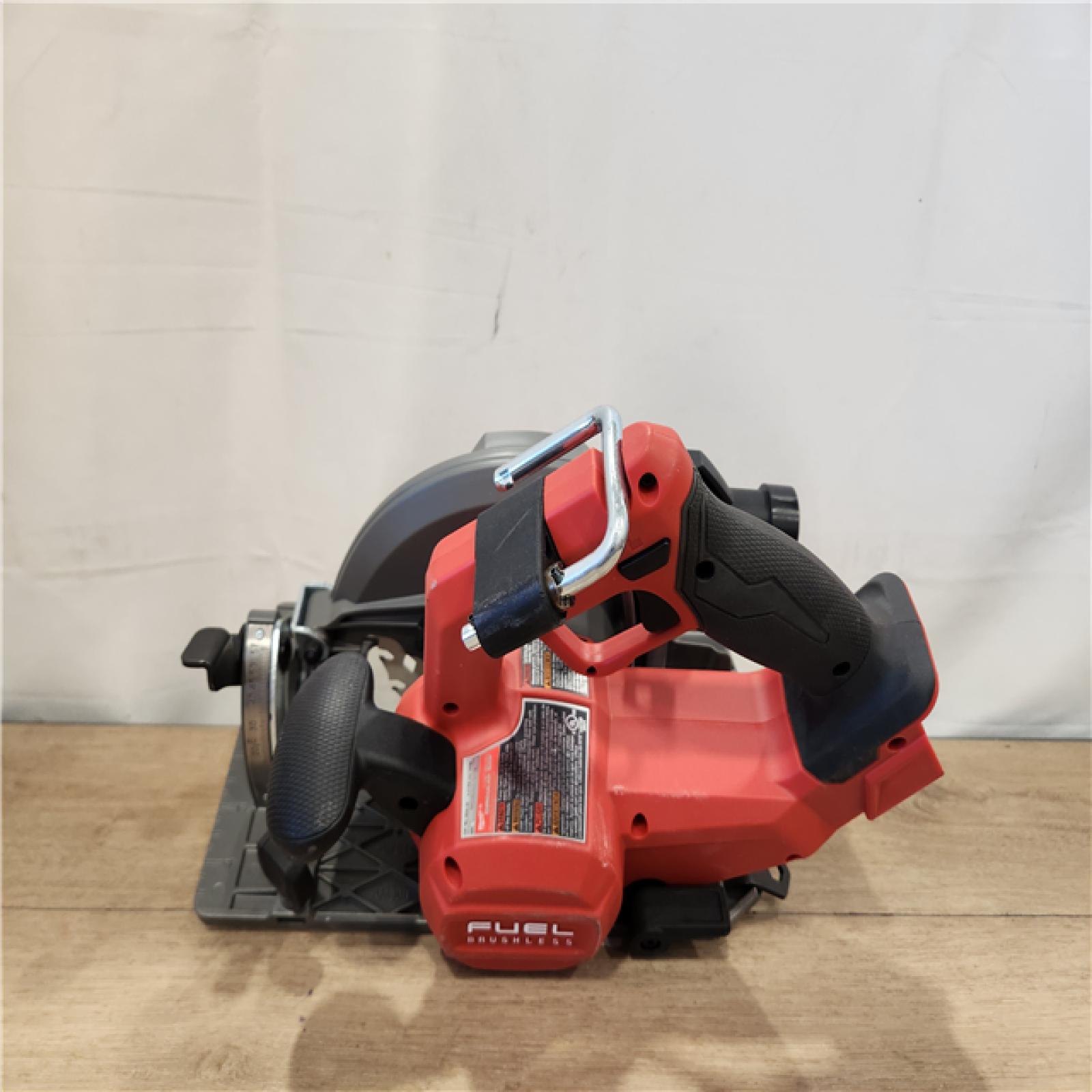 AS-IS- Milwaukee M18 FUEL 7-1/4 Inch Circular Saw (Bare Tool)