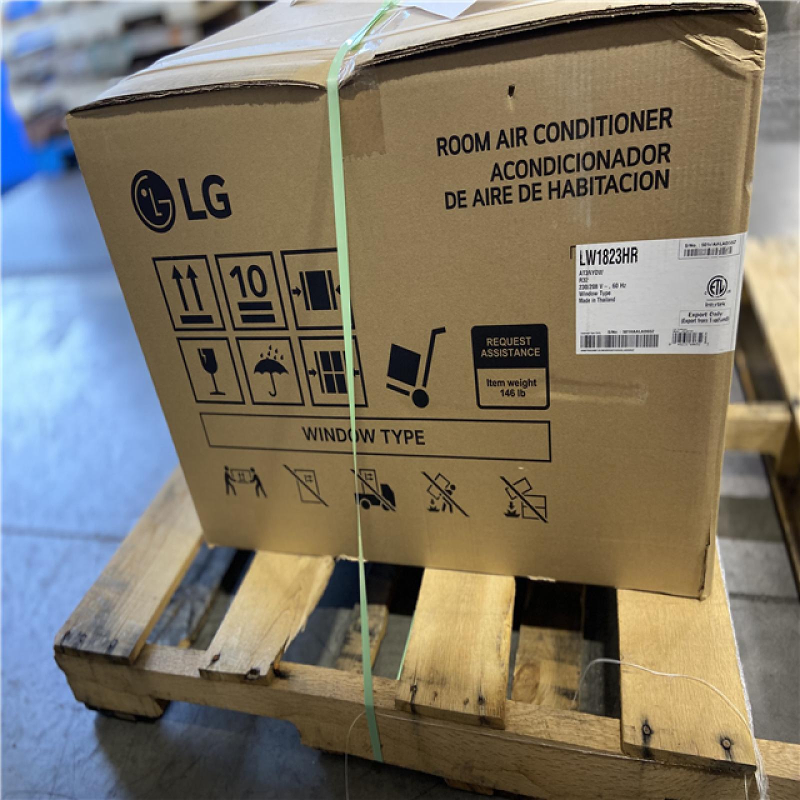 DALLAS LOCATION - LG 18,000 BTU 230V Window Air Conditioner Cools 1000 Sq. Ft. with Heater, Remote and Dehumidifier in White