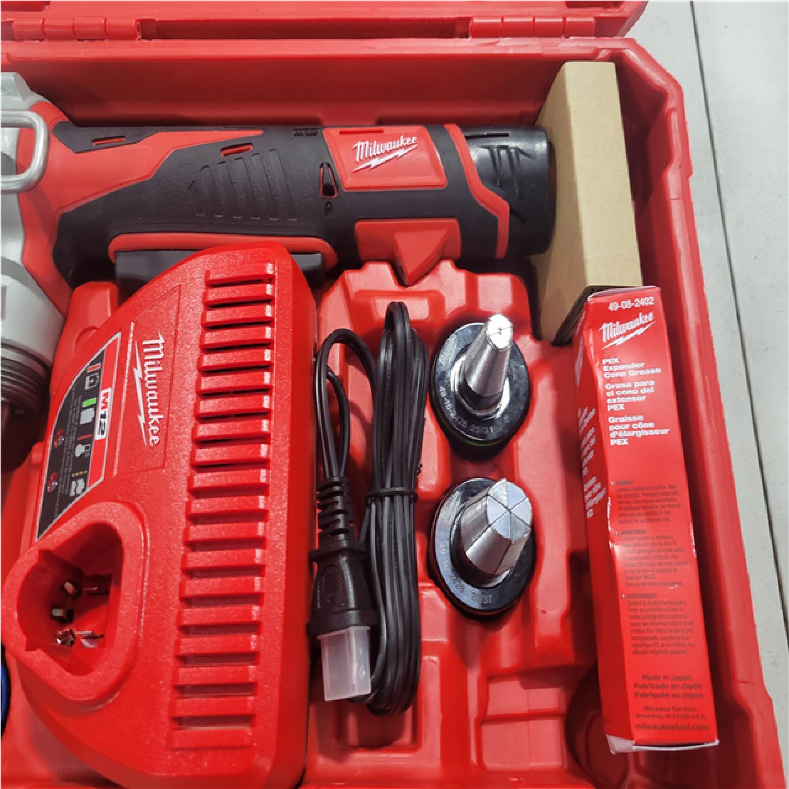 CALIFORNIA AS-IS MILWAUKEE M12 PEX EXPANDER KIT