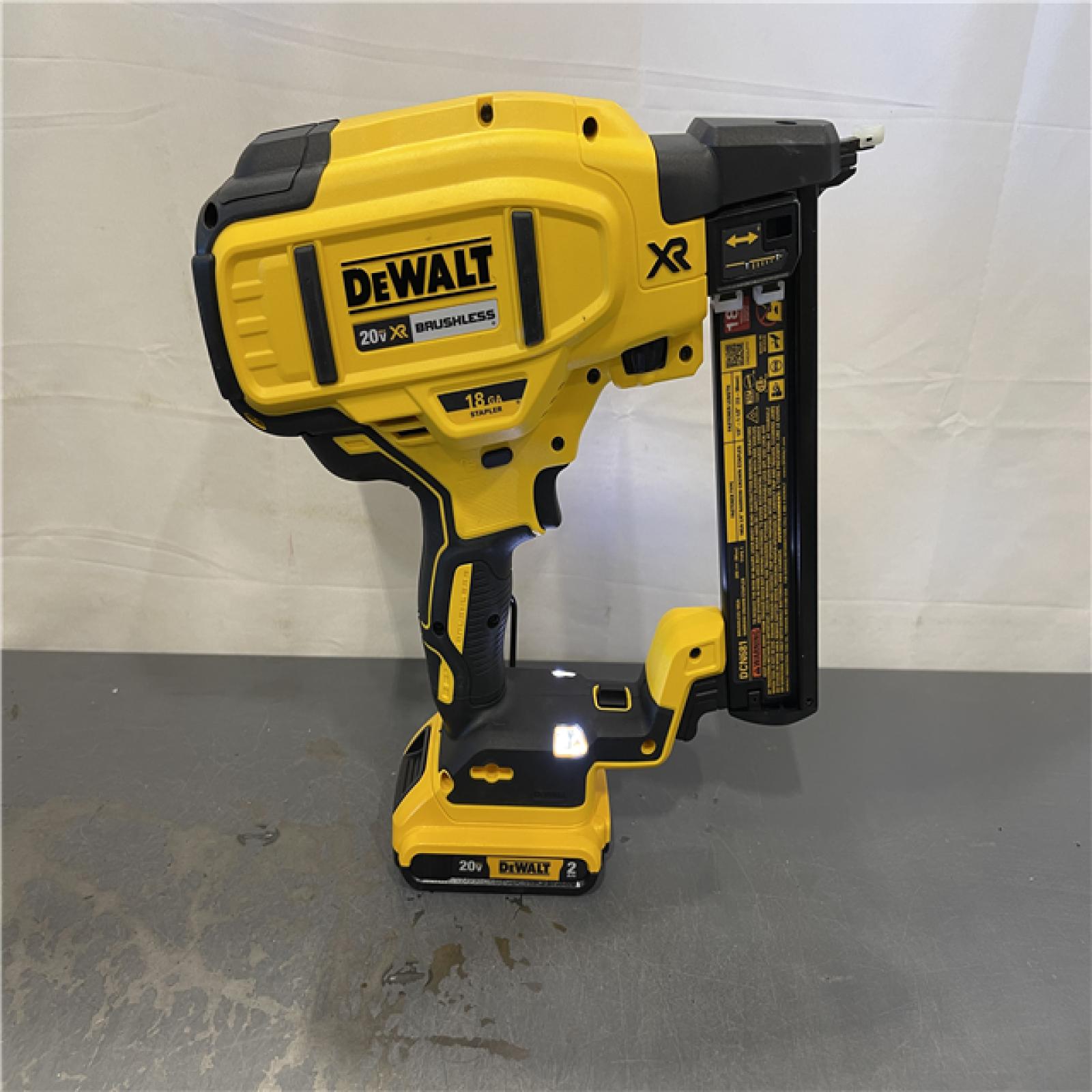 AS-IS - DeWALT 20V MAX XR Lithium-Ion Cordless 18-Gauge Narrow Crown Stapler Kit