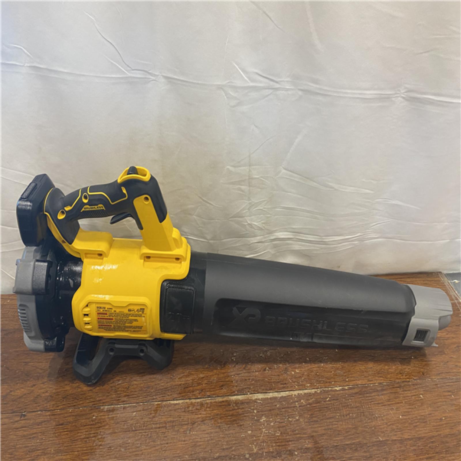 AS-IS DEWALT 20V MAX 125 MPH 450 CFM Brushless Cordless Battery Powered Blower (Tool Only)
