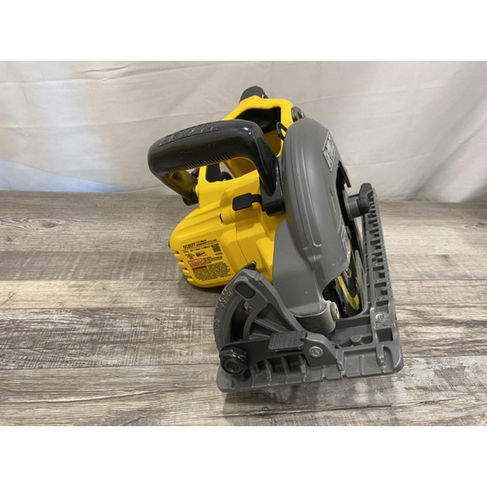 AS-IS DEWALT FLEXVOLT 60V MAX Cordless Brushless 7-1/4 in. Wormdrive Style Circular Saw (Tool Only)
