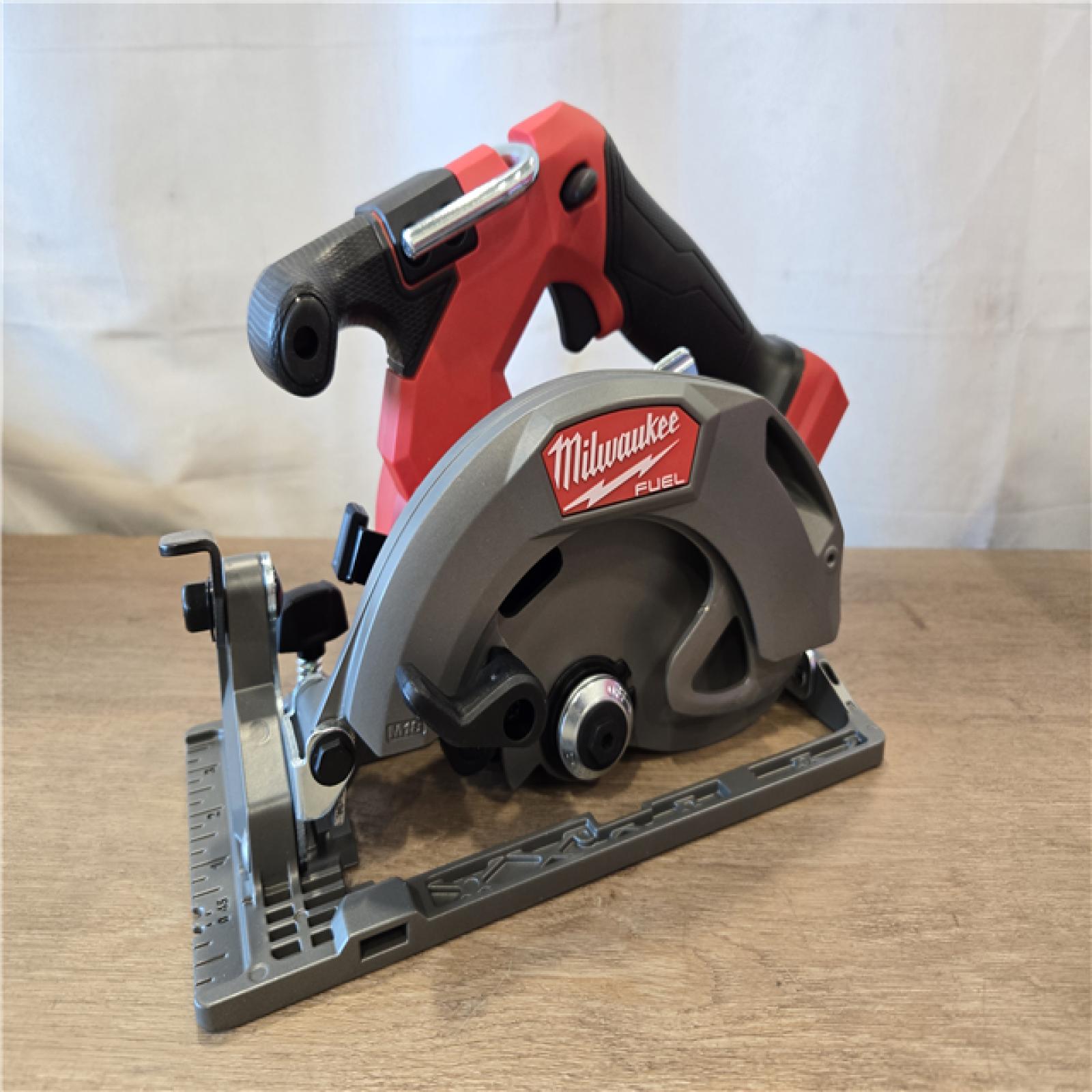 AS-IS Milwaukee M18 FUEL 18V Cordless Combo Kit