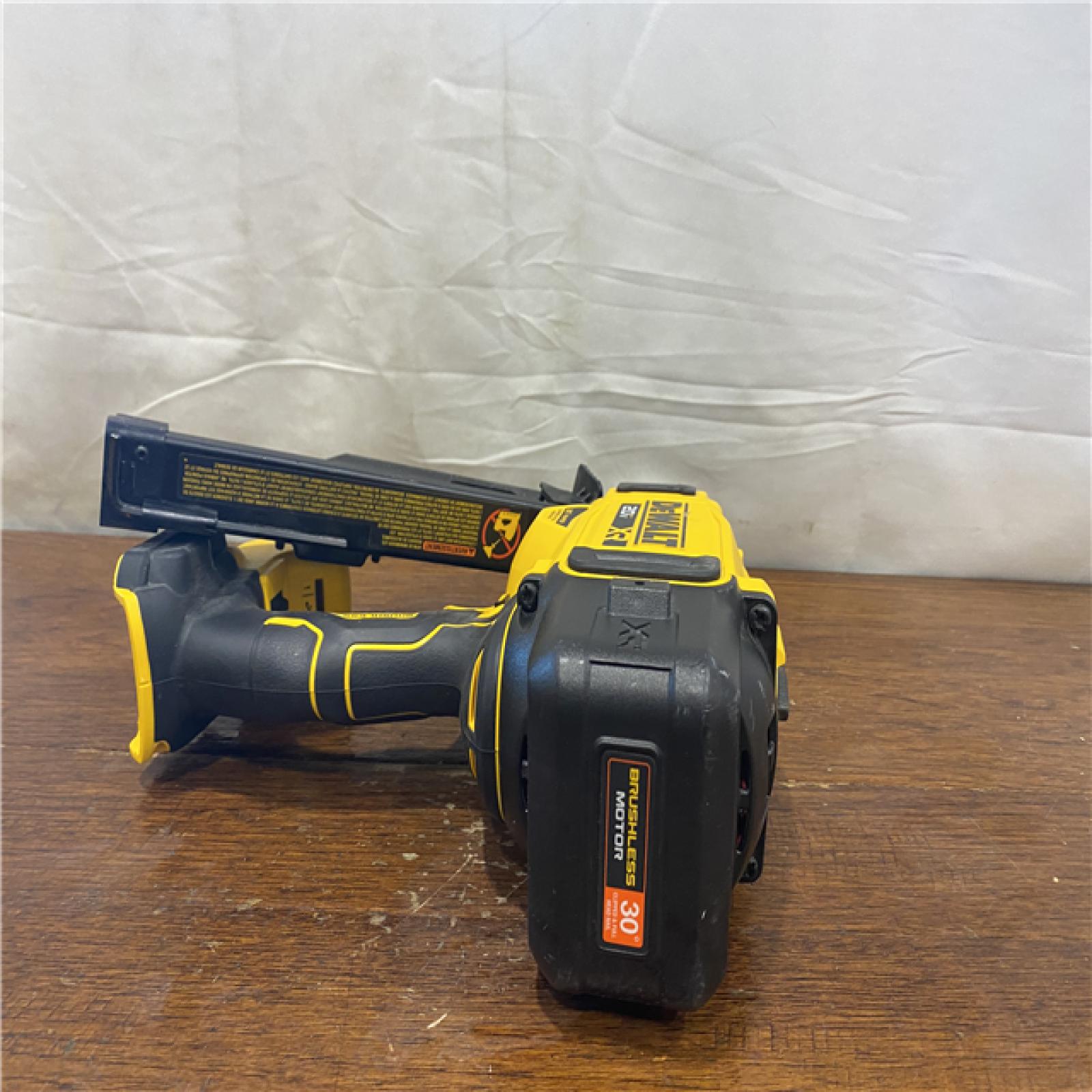 AS-IS DEWALT 20-Volt 30° Cordless Framing Nailer (Tool-Only)