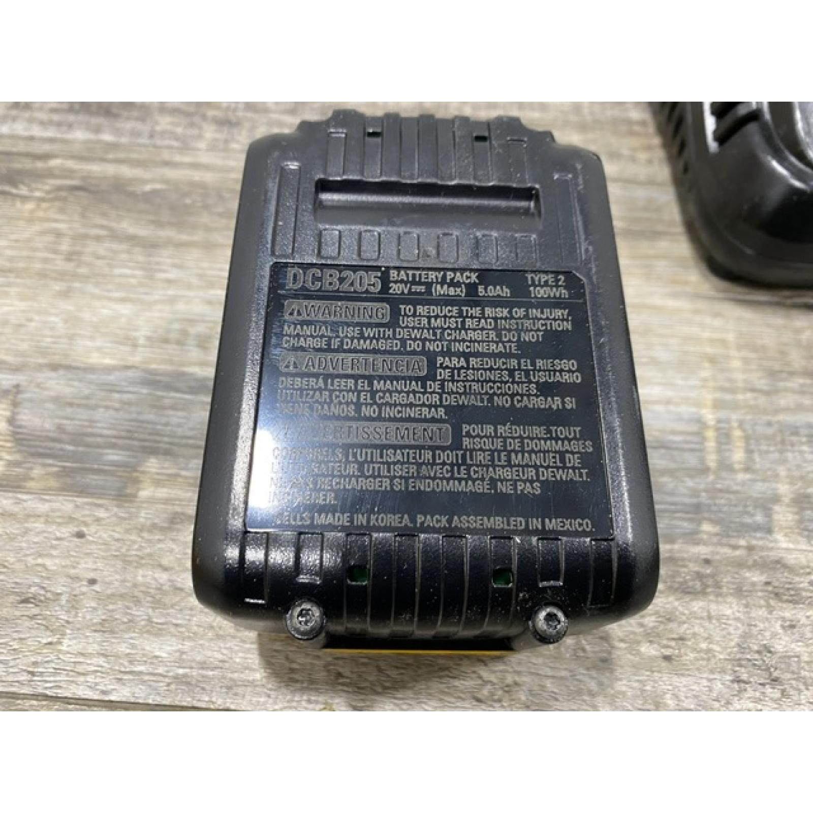 AS-IS DEWALT 20-Volt Maximum XR 5.0 Ah Battery Pack and Charger Kit