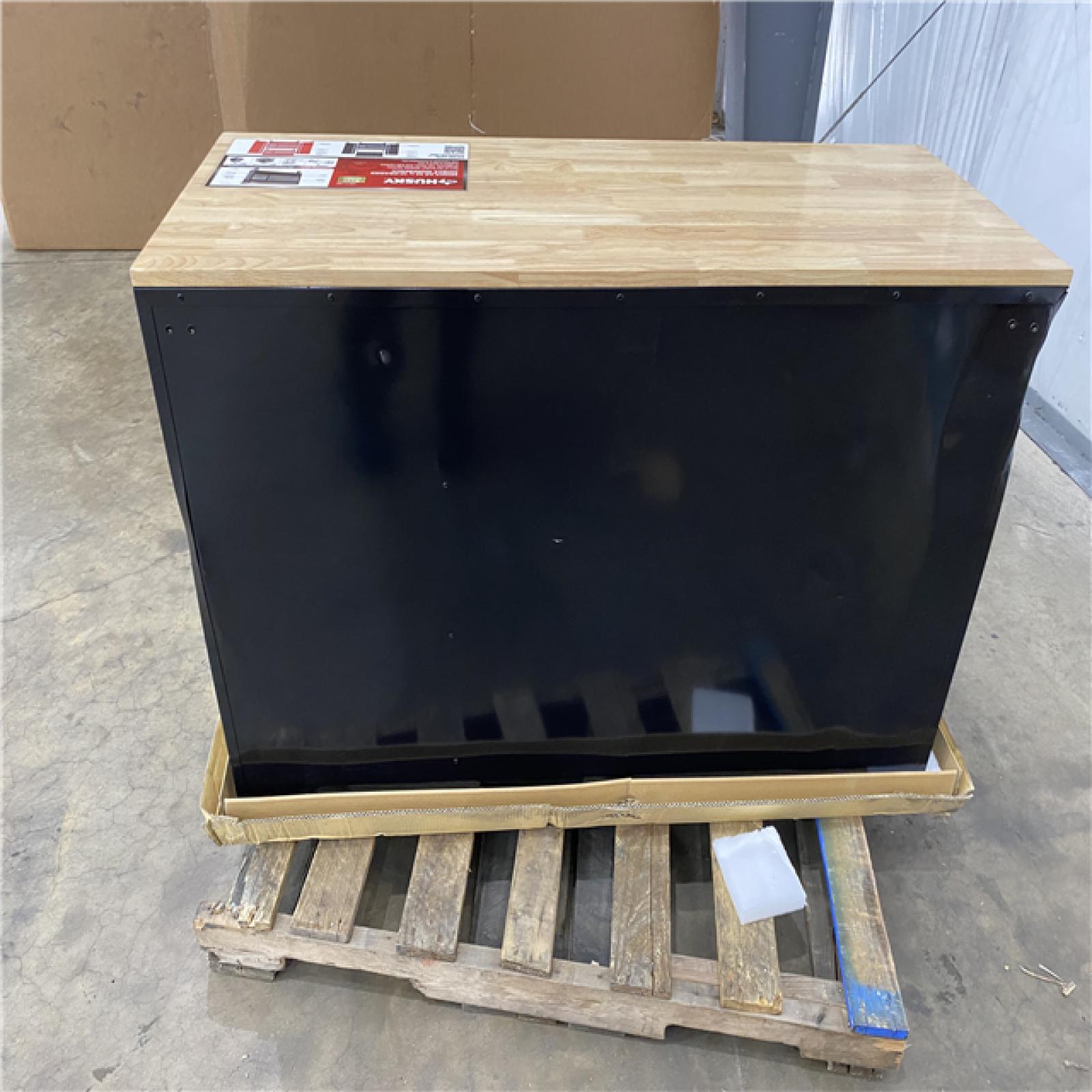 Houston Location AS IS - Husky 52 in 10 drawer mobile work bench