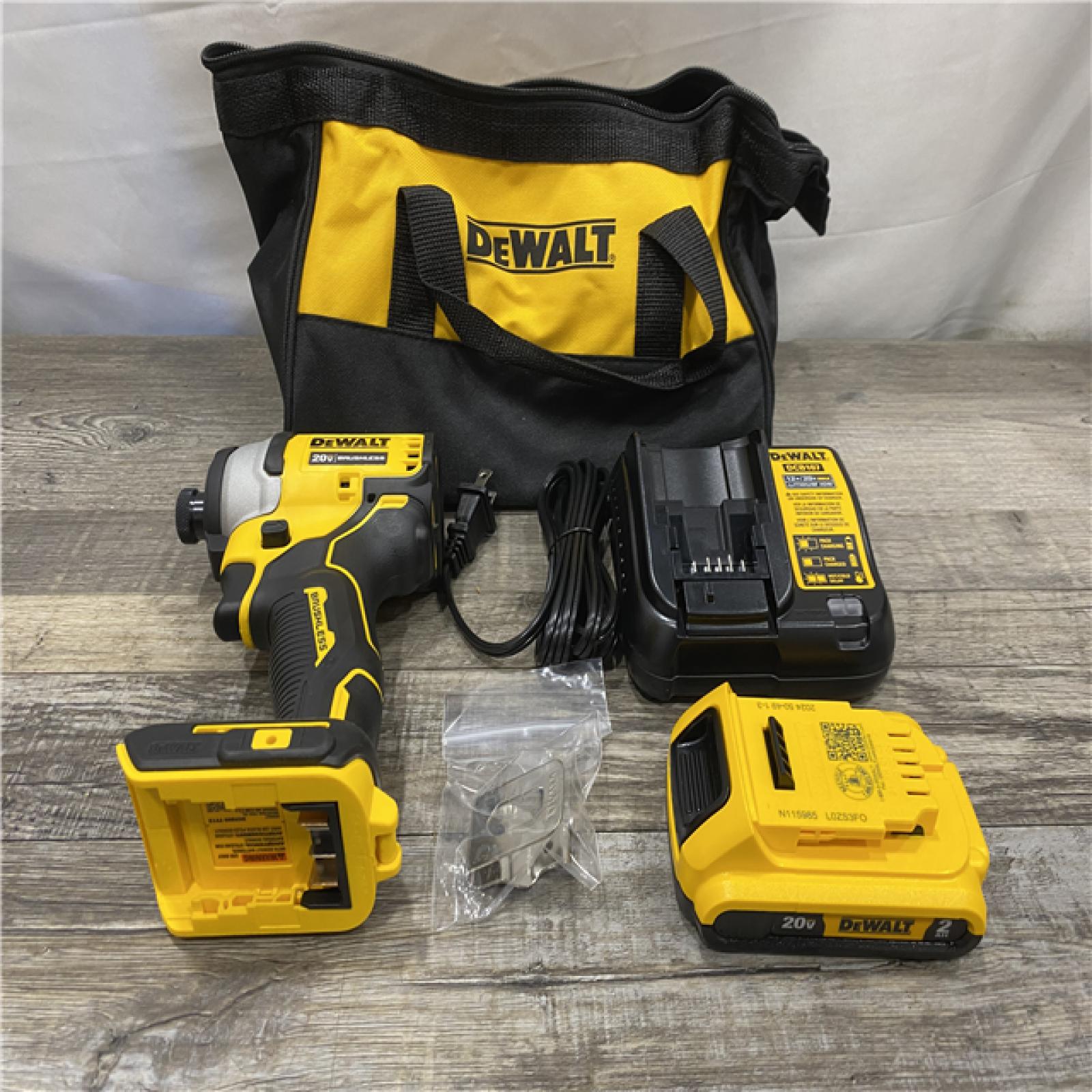 AS-IS DEWALT Atomic 20V Max Lithium-Ion Brushless Cordless Compact 1/4 in. Impact Driver Kit
