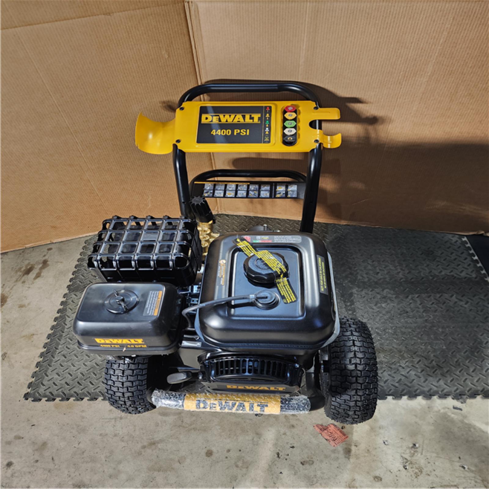 HOUSTON LOCATION - AS-IS (APPEARS LIKE NEW) DEWALT 4400 PSI 4.0 GPM Cold Water Gas Pressure Washer