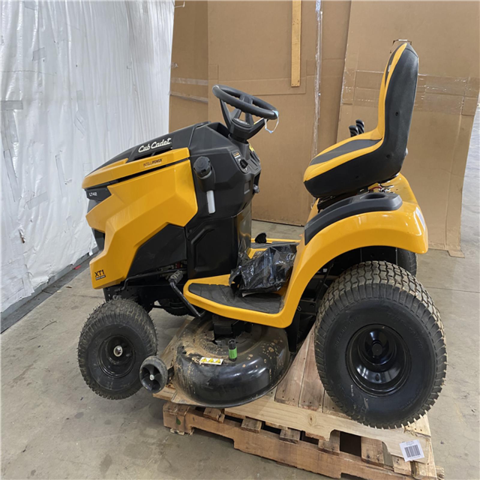 Houston Location AS IS - cub cadet xt1 42 riding lawnmower