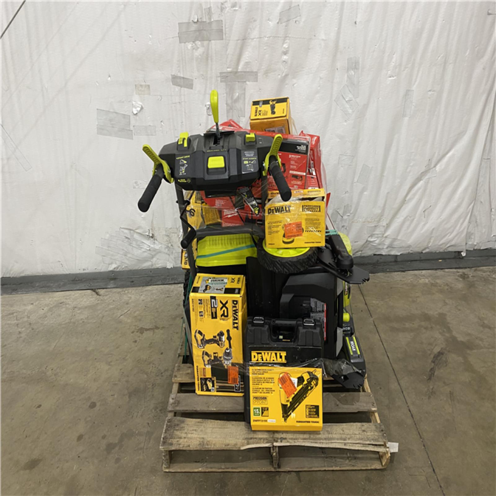 Houston Location AS IS - Tool Pallet