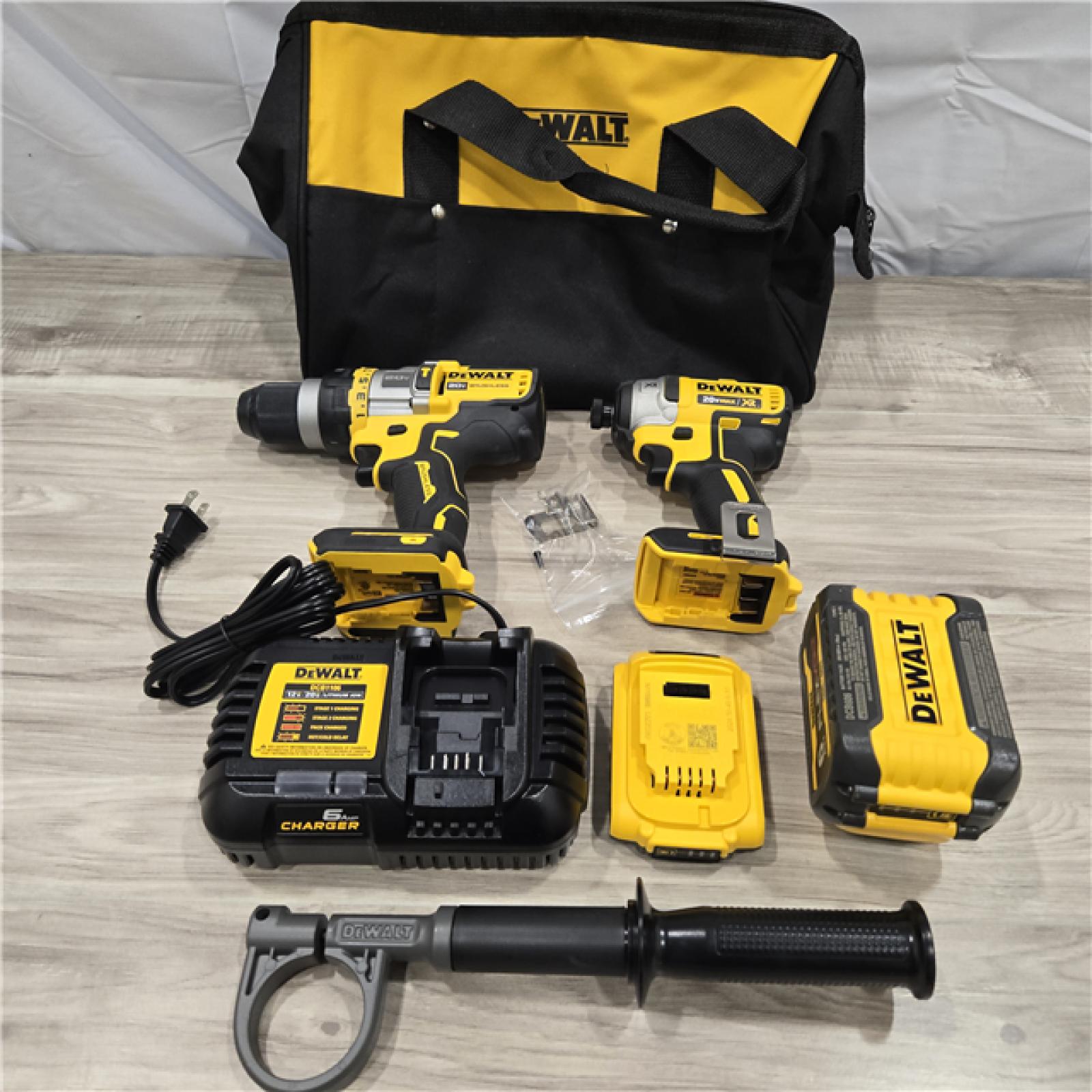 LIKE NEW! - DEWALT 20V MAX Cordless Brushless Hammer Drill/Driver 2 Tool Combo Kit with FLEXVOLT ADVANTAGE