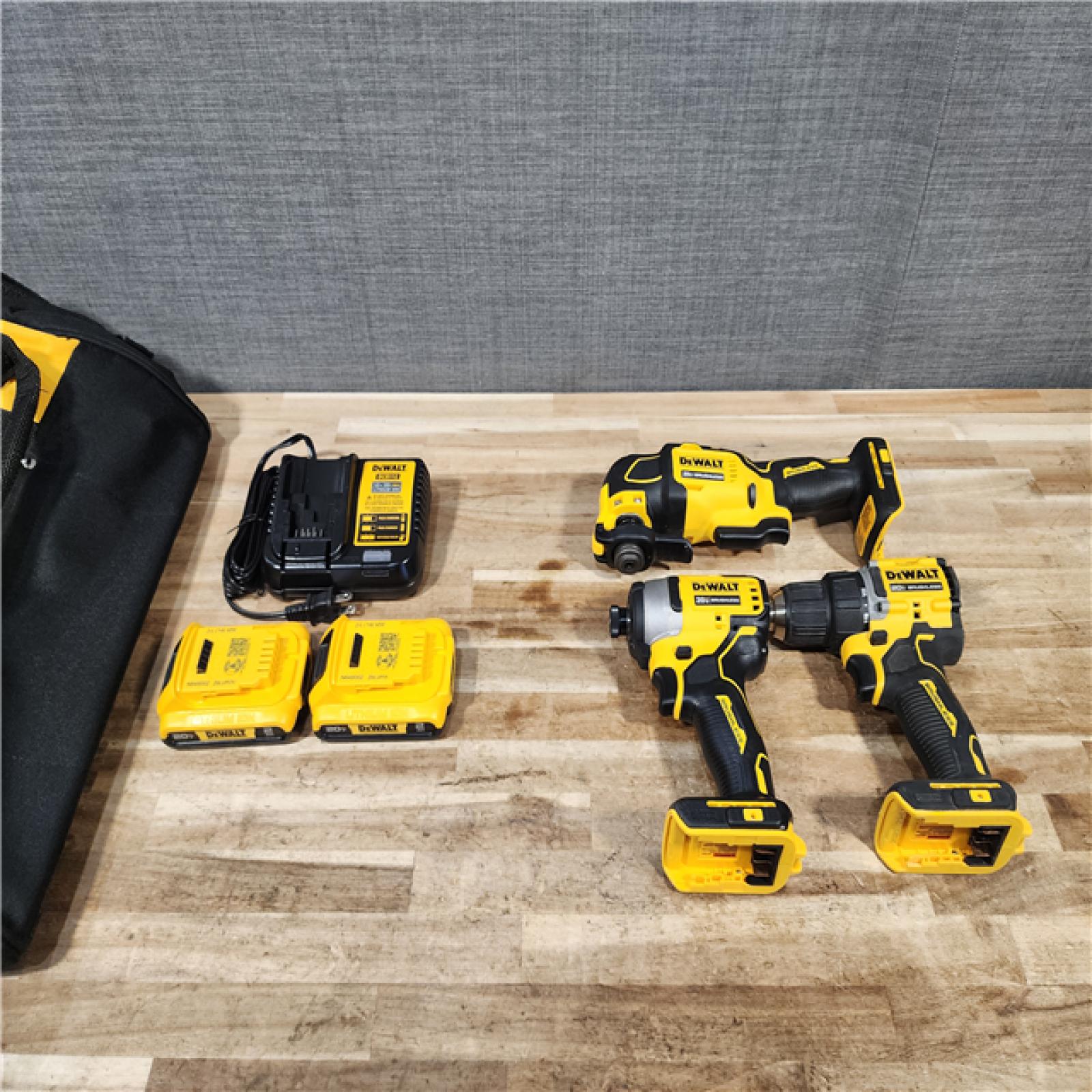 HOUSTON LOCATION - AS-IS DEWALT 3 TOOL COMBO KIT W/ (2) BATTERY & CHARGER