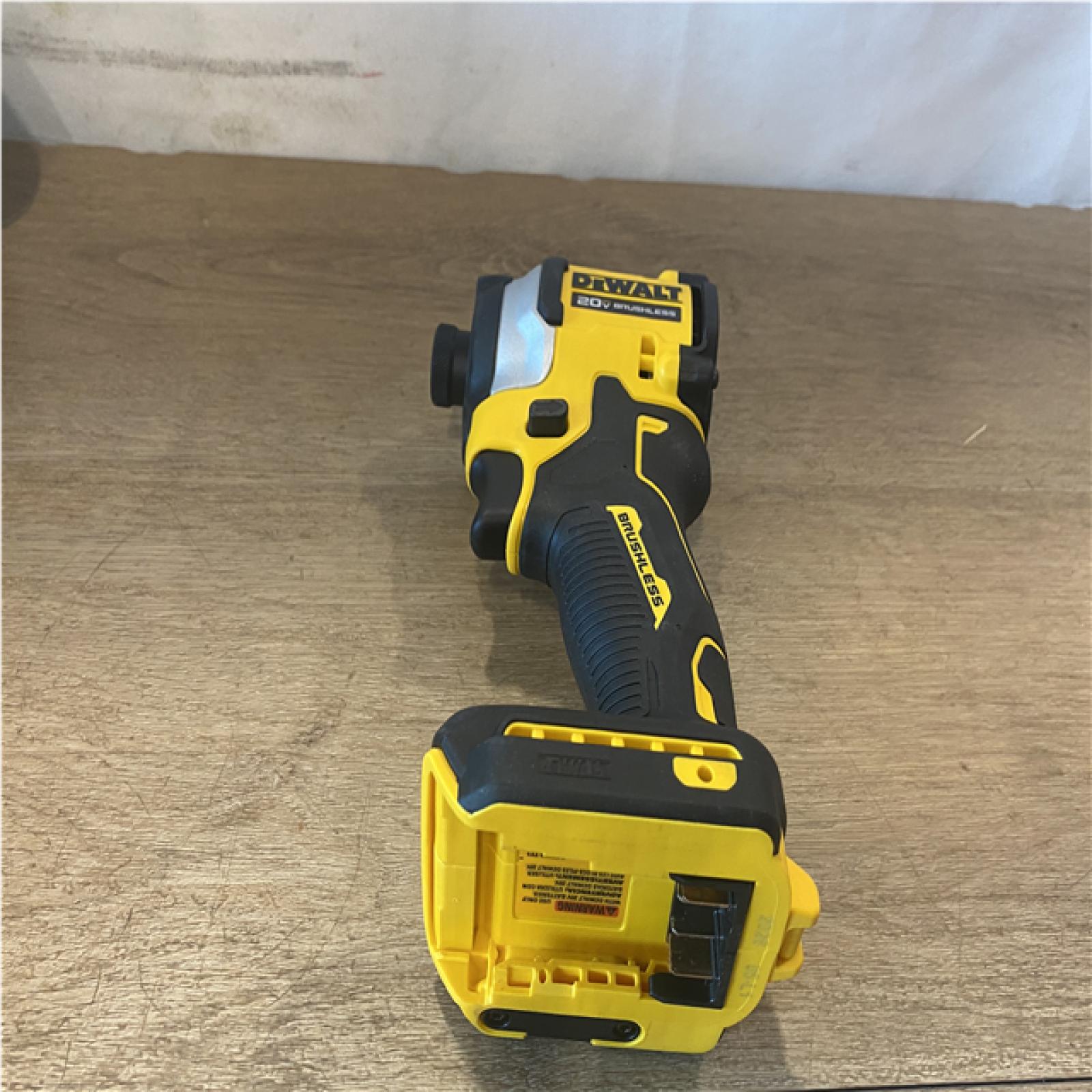 AS-IS DEWALT ATOMIC 20V MAX Lithium-Ion Cordless 1/4 in. Brushless Impact Driver Kit