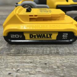 AS-IS DEWALT 20V MAX XR Cordless Brushless 3-Speed Oscillating Multi Tool Kit