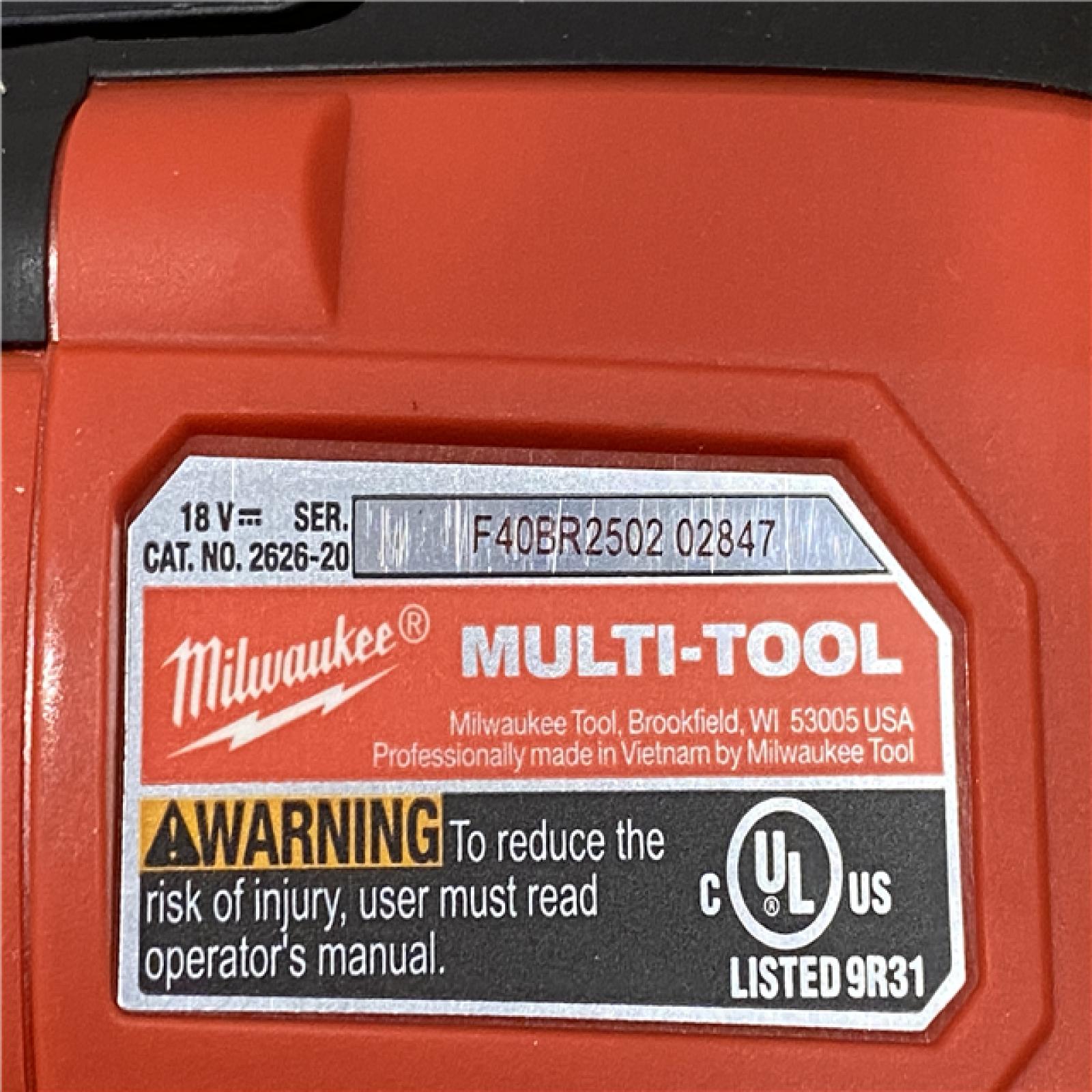 AS-IS Milwaukee 18V Lithium-Ion Cordless Oscillating Multi-Tool Kit