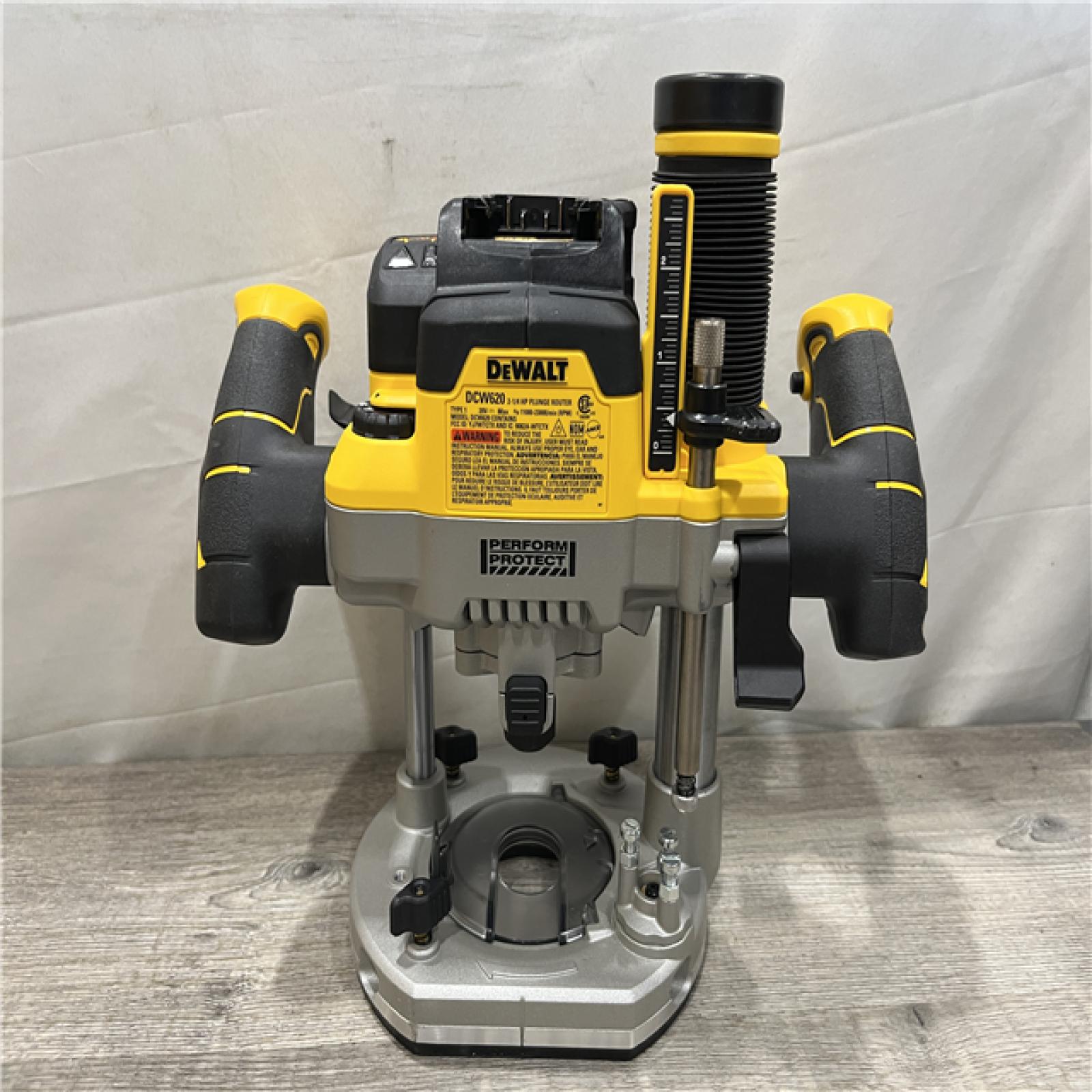 AS-IS DEWALT 20V MAX XR 2-1/4 Peak HP Brushless Cordless Plunge Router (Tool Only)