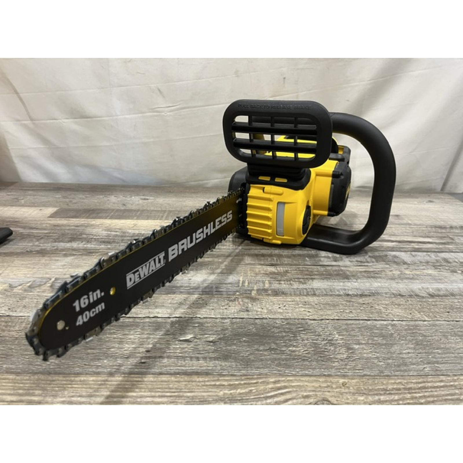 AS-IS DEWALT FLEXVOLT 60V MAX 16in. Brushless Cordless Battery Powered Chainsaw Kit